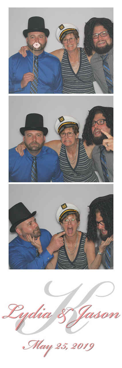 Yocum Wedding  | View more photos from the event at gallery.saycheesephotobooth.com/u/SayCheesePhotoBooth/Yocum-Wedding