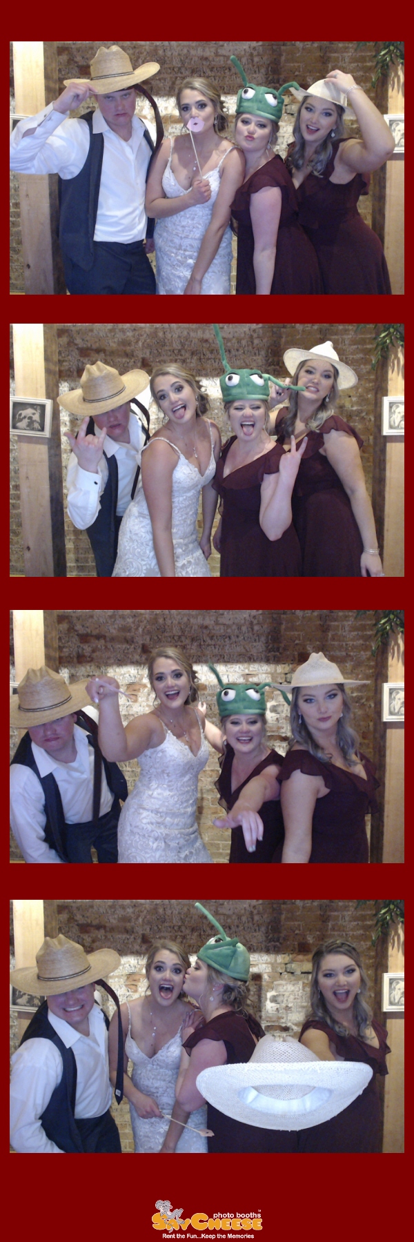 Lentz Wedding  | View more photos from the event at gallery.saycheesephotobooth.com/u/SayCheesePhotoBooth/Lentz-Wedding