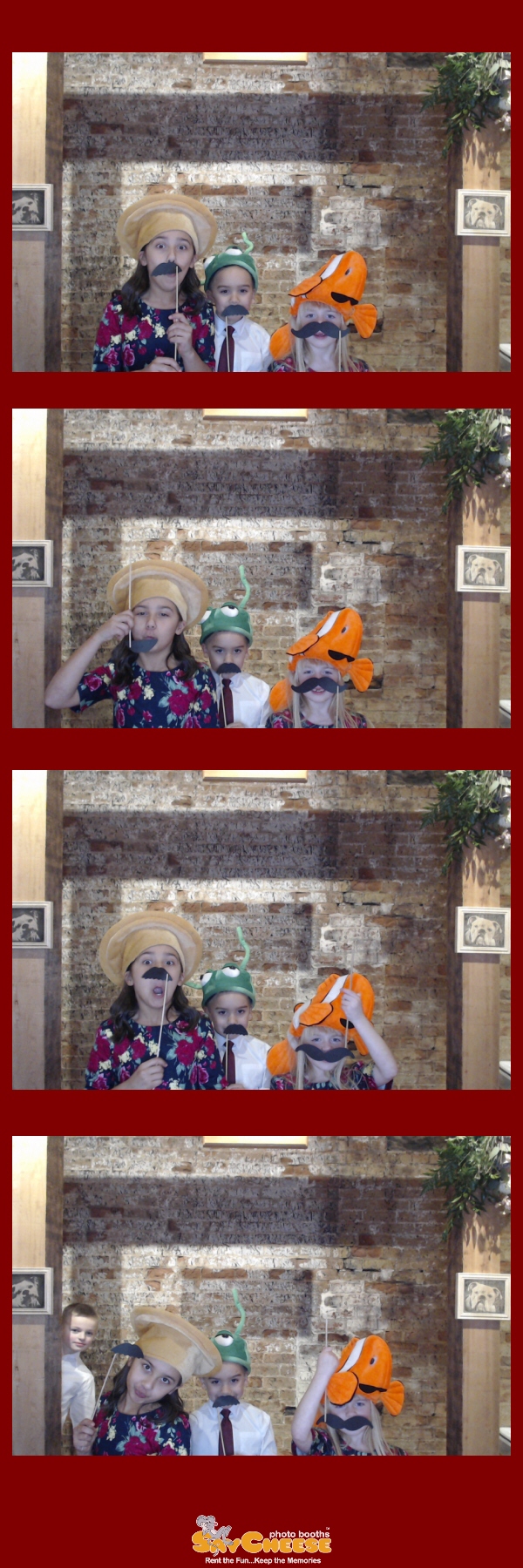 Lentz Wedding  | View more photos from the event at gallery.saycheesephotobooth.com/u/SayCheesePhotoBooth/Lentz-Wedding