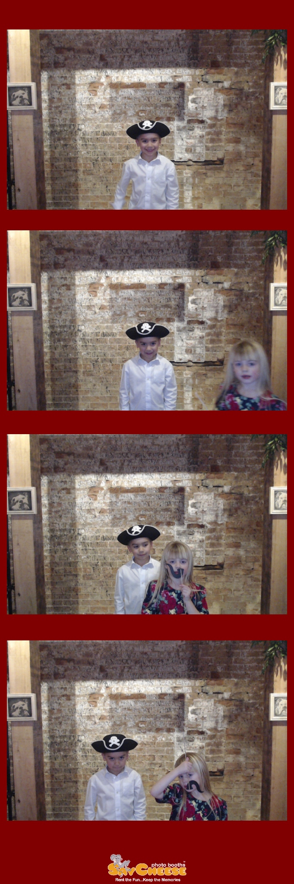 Lentz Wedding  | View more photos from the event at gallery.saycheesephotobooth.com/u/SayCheesePhotoBooth/Lentz-Wedding