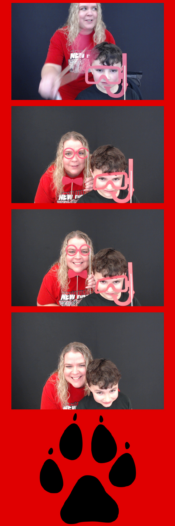 Mother Son Dodgeball 2020 | View more photos from the event at gallery.saycheesephotobooth.com/u/SayCheesePhotoBooth/Mother-Son-Dodgeball-2020