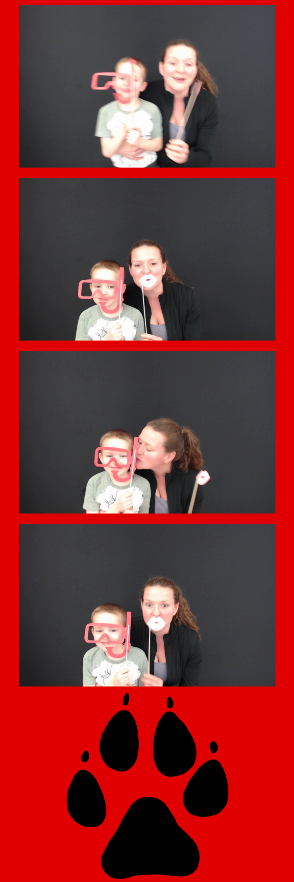 Mother Son Dodgeball 2020 | View more photos from the event at gallery.saycheesephotobooth.com/u/SayCheesePhotoBooth/Mother-Son-Dodgeball-2020