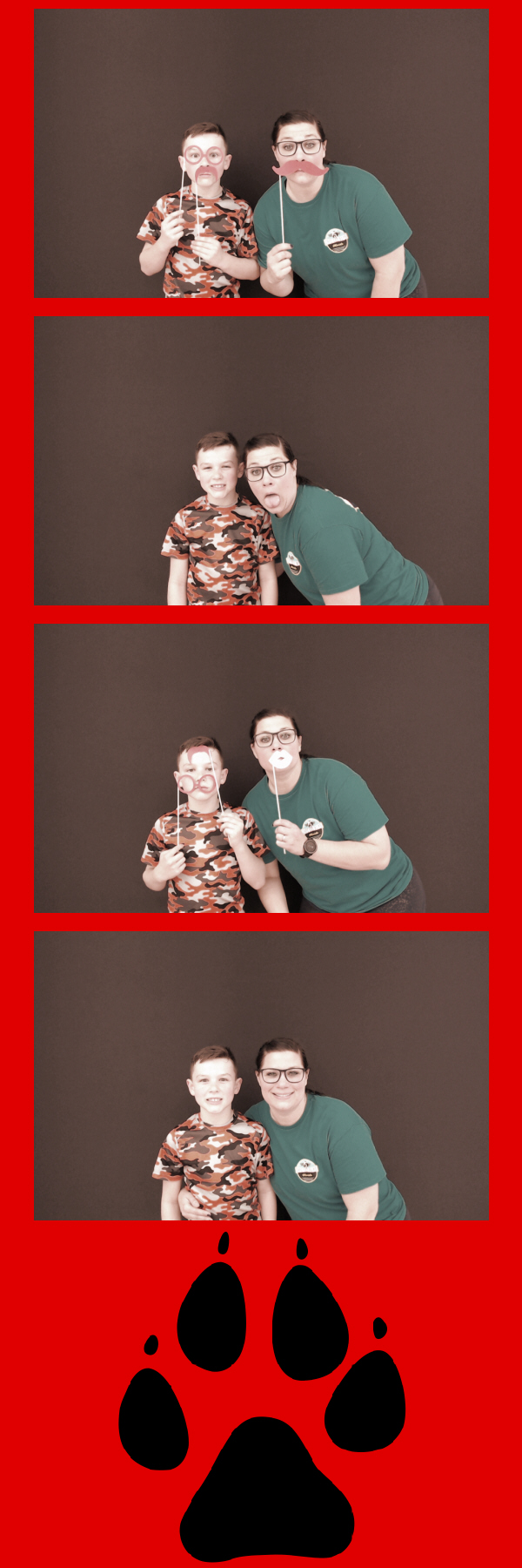 Mother Son Dodgeball 2020 | View more photos from the event at gallery.saycheesephotobooth.com/u/SayCheesePhotoBooth/Mother-Son-Dodgeball-2020
