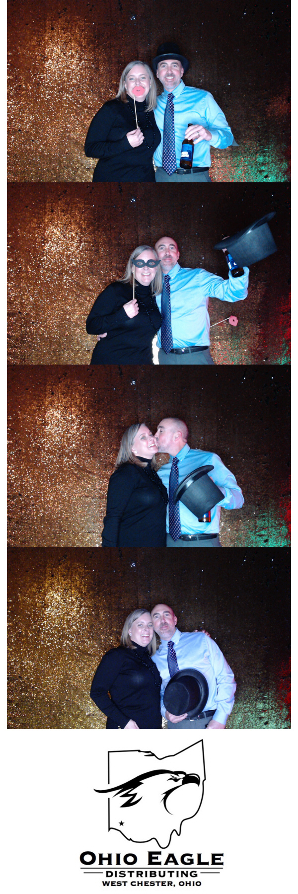Ohio Eagle Distributing Holiday Party  | View more photos from the event at gallery.saycheesephotobooth.com/u/SayCheesePhotoBooth/Ohio-Eagle-Distributing-Holiday-Party