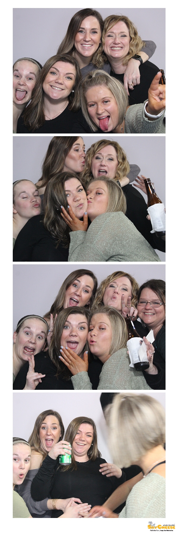 St. Elizabeth Holiday Party  | View more photos from the event at gallery.saycheesephotobooth.com/u/SayCheesePhotoBooth/St-Elizabeth-Holiday-Party
