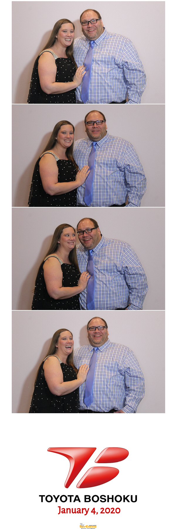 Toyota Boshoku Holiday Party  | View more photos from the event at gallery.saycheesephotobooth.com/u/SayCheesePhotoBooth/Toyota-Boshoku-Holiday-Party