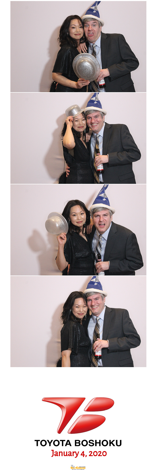 Toyota Boshoku Holiday Party  | View more photos from the event at gallery.saycheesephotobooth.com/u/SayCheesePhotoBooth/Toyota-Boshoku-Holiday-Party