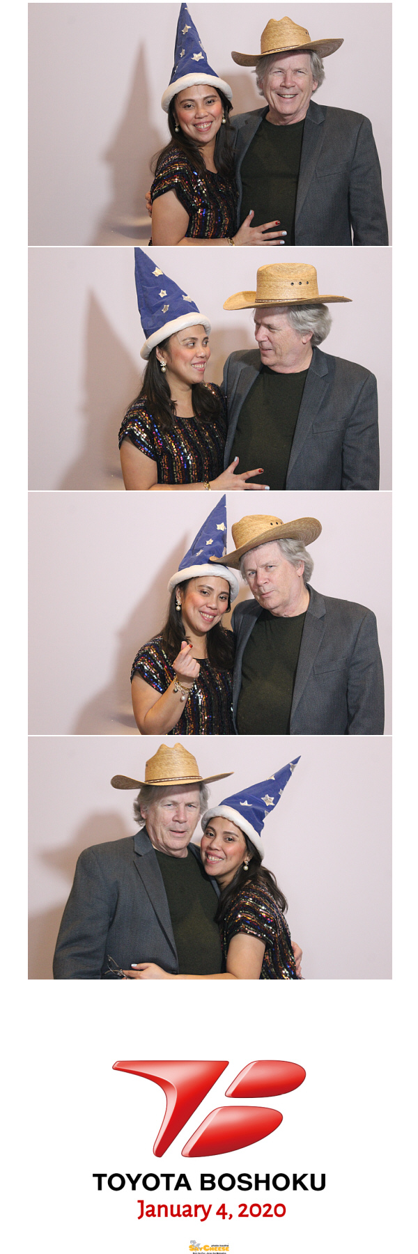 Toyota Boshoku Holiday Party  | View more photos from the event at gallery.saycheesephotobooth.com/u/SayCheesePhotoBooth/Toyota-Boshoku-Holiday-Party