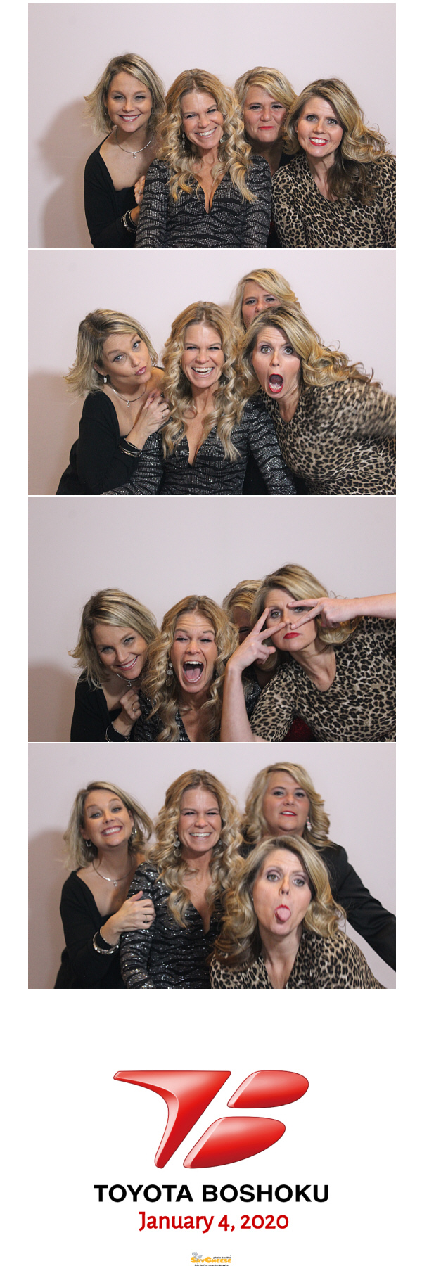 Toyota Boshoku Holiday Party  | View more photos from the event at gallery.saycheesephotobooth.com/u/SayCheesePhotoBooth/Toyota-Boshoku-Holiday-Party