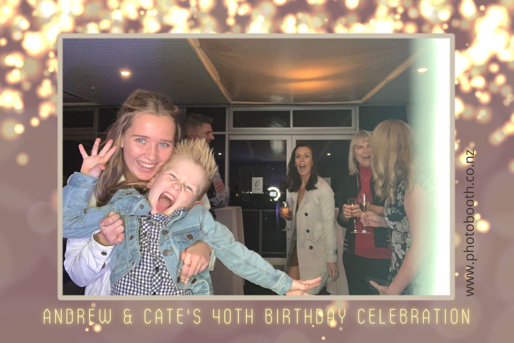Andrew & Cate's 40th Birthday | View more photos from the event at gallery.photobooth.co.nz/u/SelfieCentral/Andrew-Cates-40th-Birthday