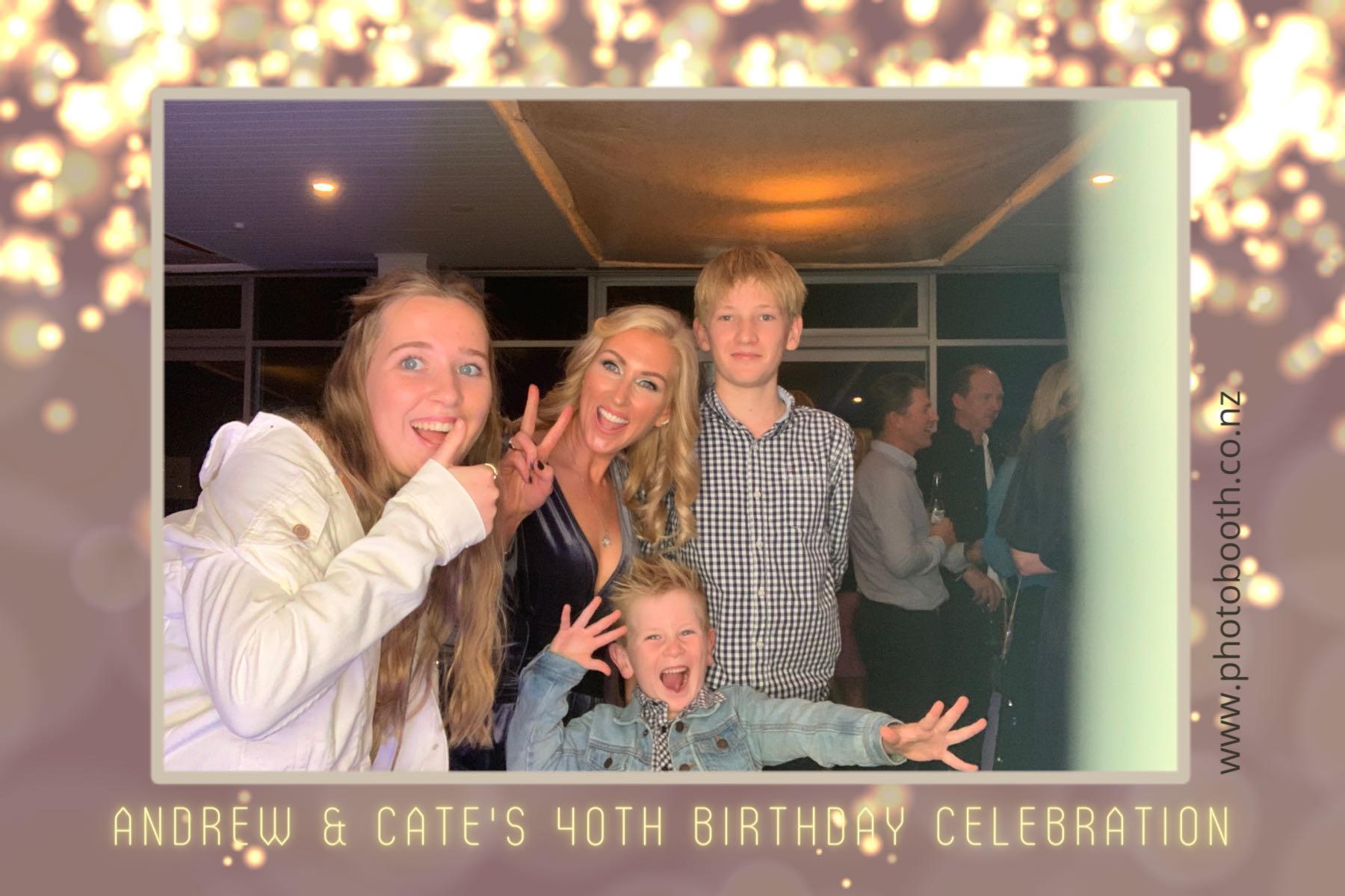 Andrew & Cate's 40th Birthday | View more photos from the event at gallery.photobooth.co.nz/u/SelfieCentral/Andrew-Cates-40th-Birthday