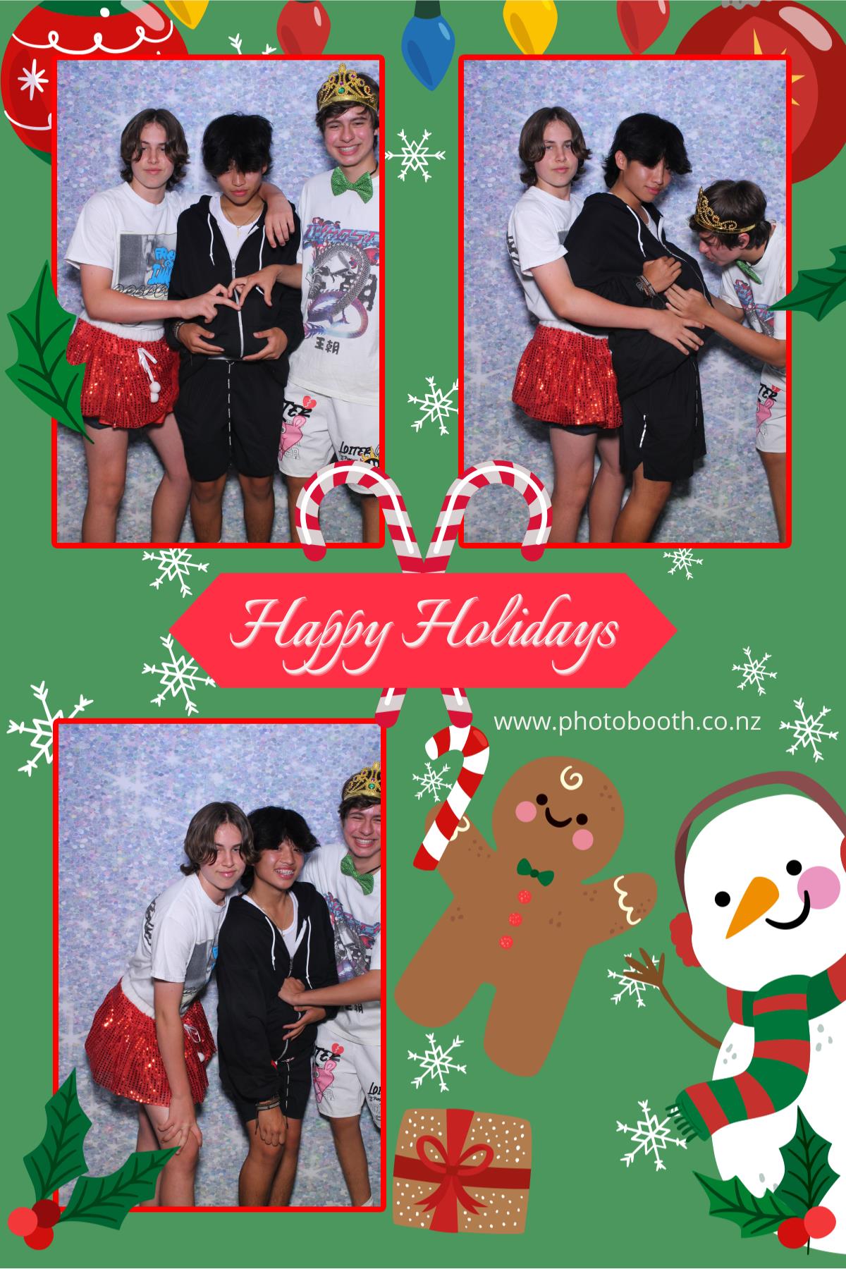 End of Year Party | View more photos from the event at gallery.photobooth.co.nz/u/SelfieCentral/End-of-Year-Party