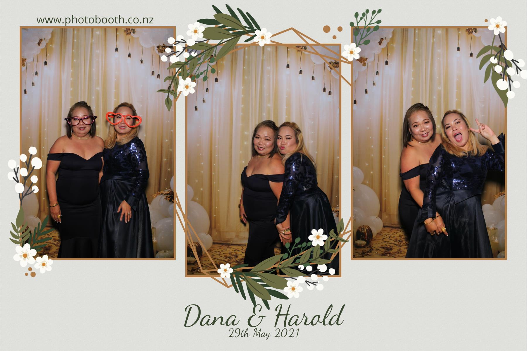 Harold & Dana's wedding | View more photos from the event at gallery.photobooth.co.nz/u/SelfieCentral/Harold-Danas-wedding