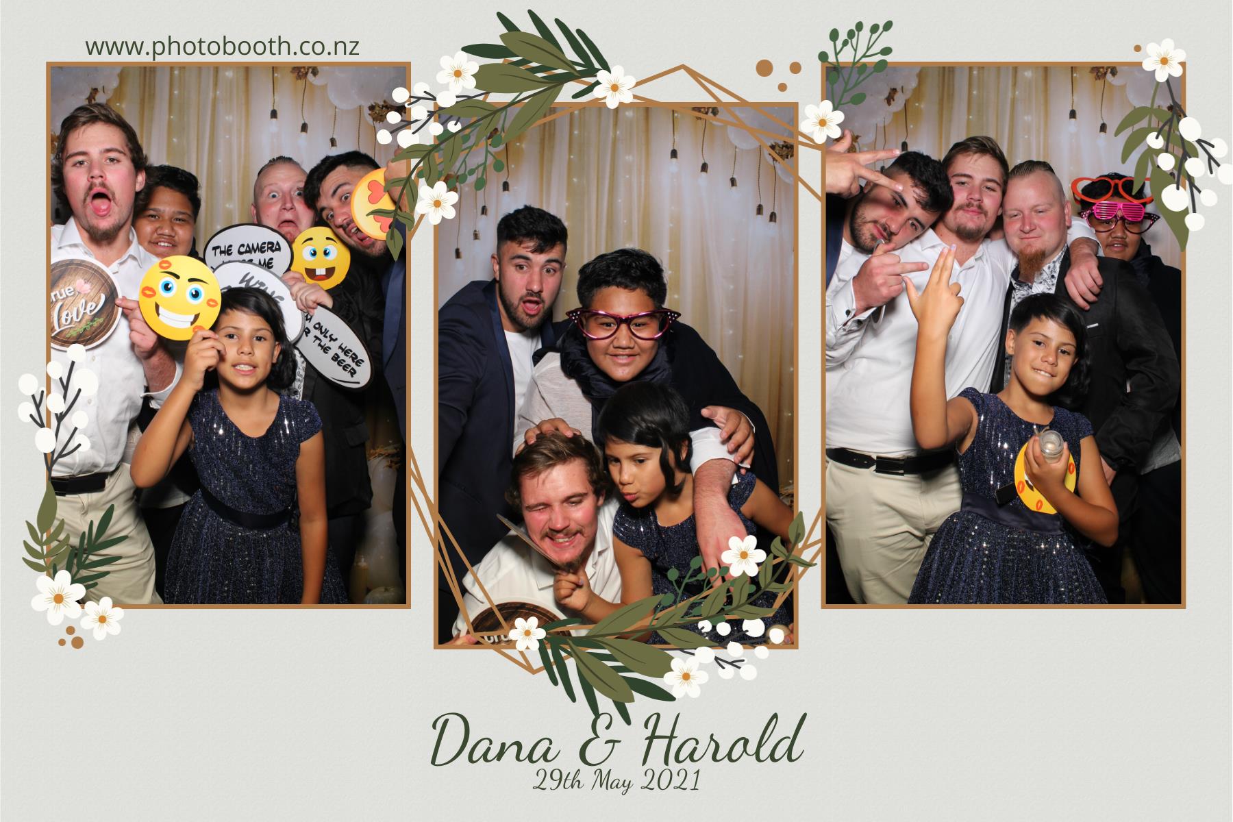 Harold & Dana's wedding | View more photos from the event at gallery.photobooth.co.nz/u/SelfieCentral/Harold-Danas-wedding