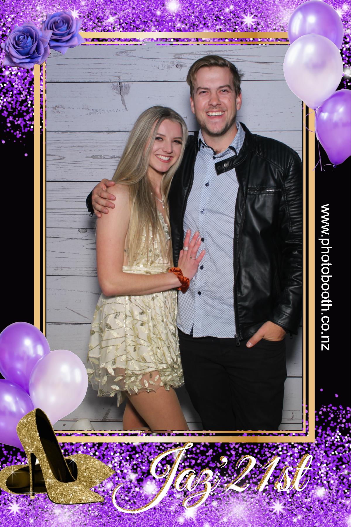 Jasmine's 21st | View more photos from the event at gallery.photobooth.co.nz/u/SelfieCentral/Jasmines-21st