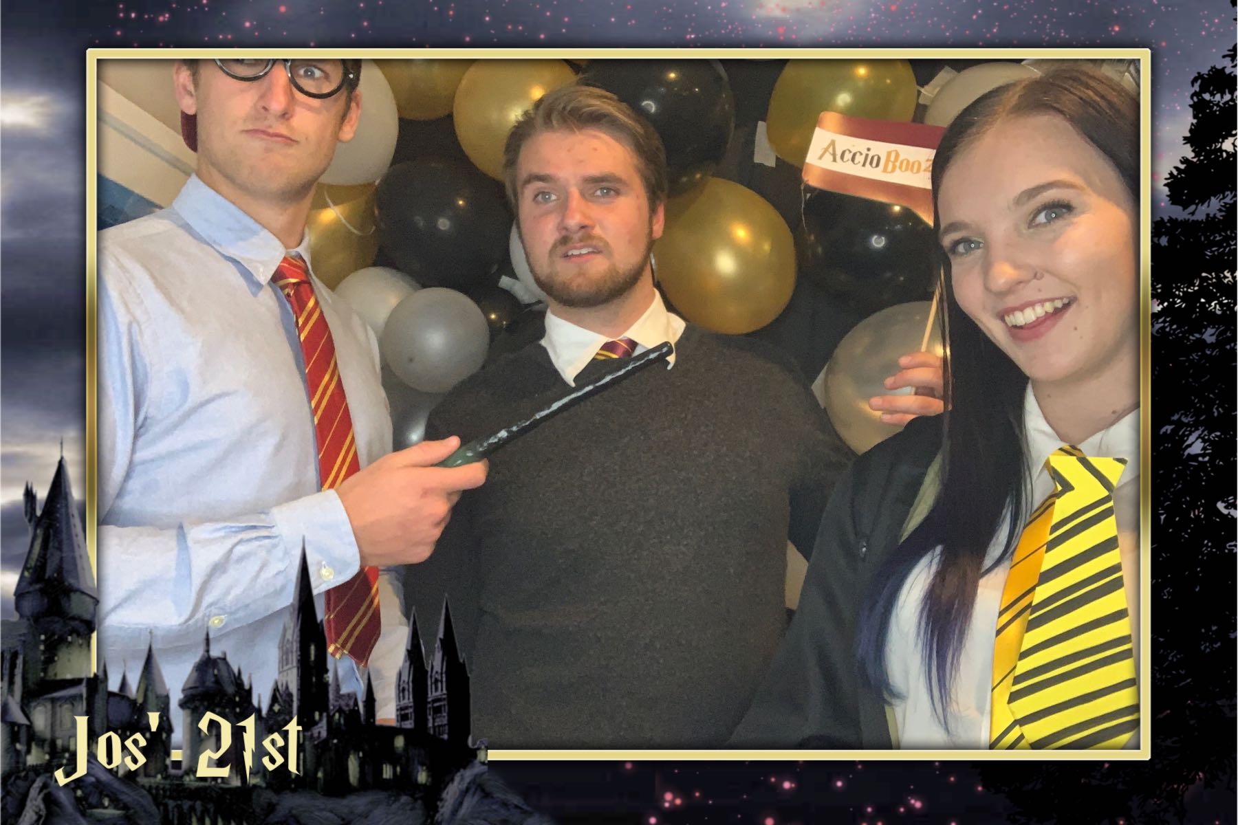 Jos is 21! | View more photos from the event at gallery.photobooth.co.nz/u/SelfieCentral/Jos-is-21