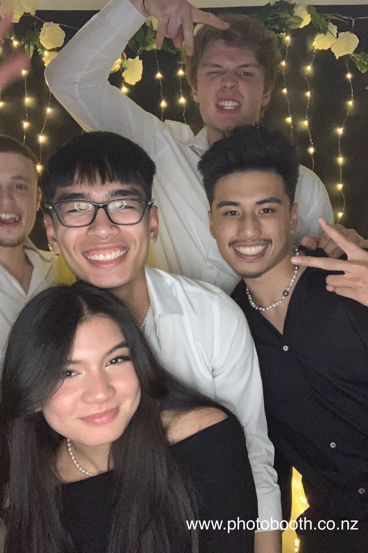 Josh's party | View more photos from the event at gallery.photobooth.co.nz/u/SelfieCentral/Joshs-party