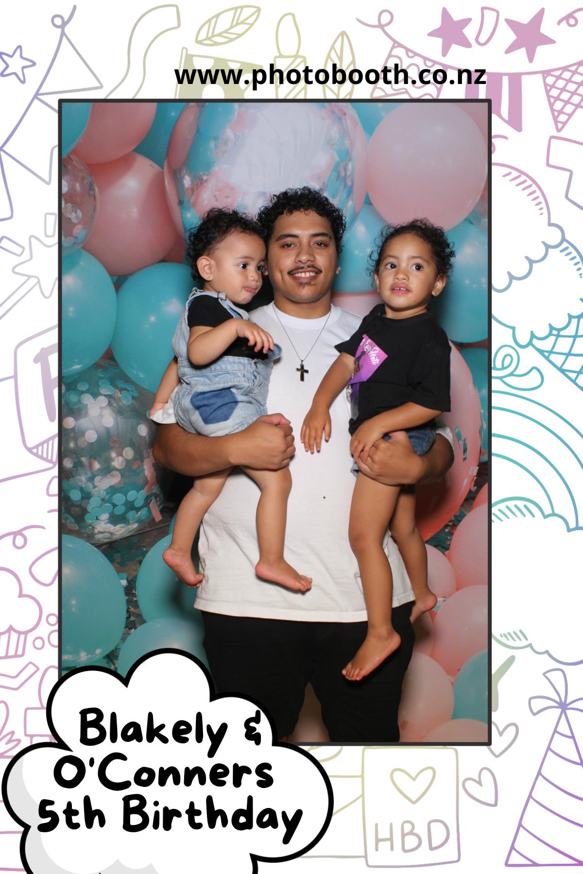 Blakely & O'Connor's 5th Birthday | View more photos from the event at gallery.photobooth.co.nz/u/SelfieCentral/Blakely-OConnors-5th-Birthday