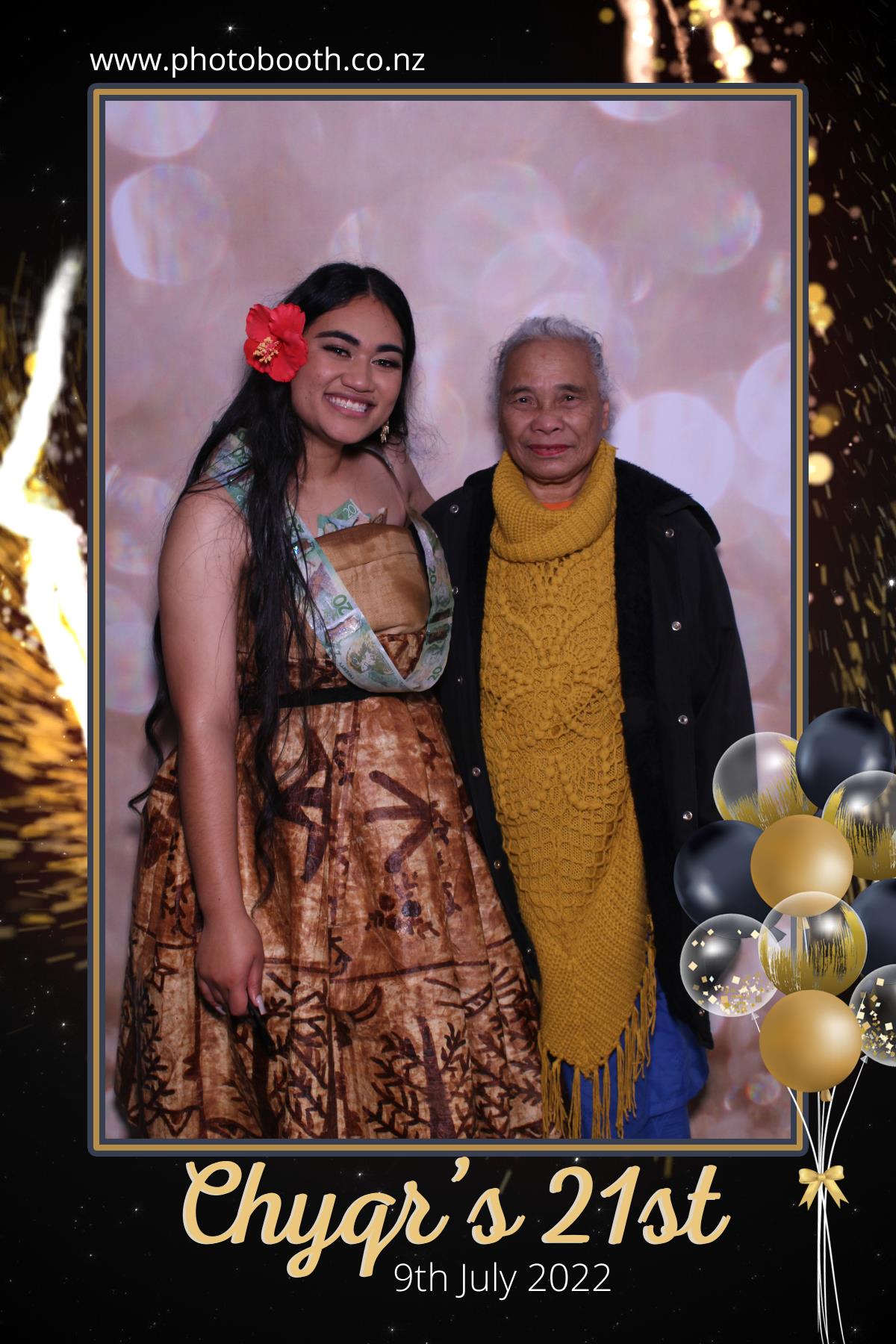 Chyqraym's 21st | View more photos from the event at gallery.photobooth.co.nz/u/SelfieCentral/Chyqrayms-21st