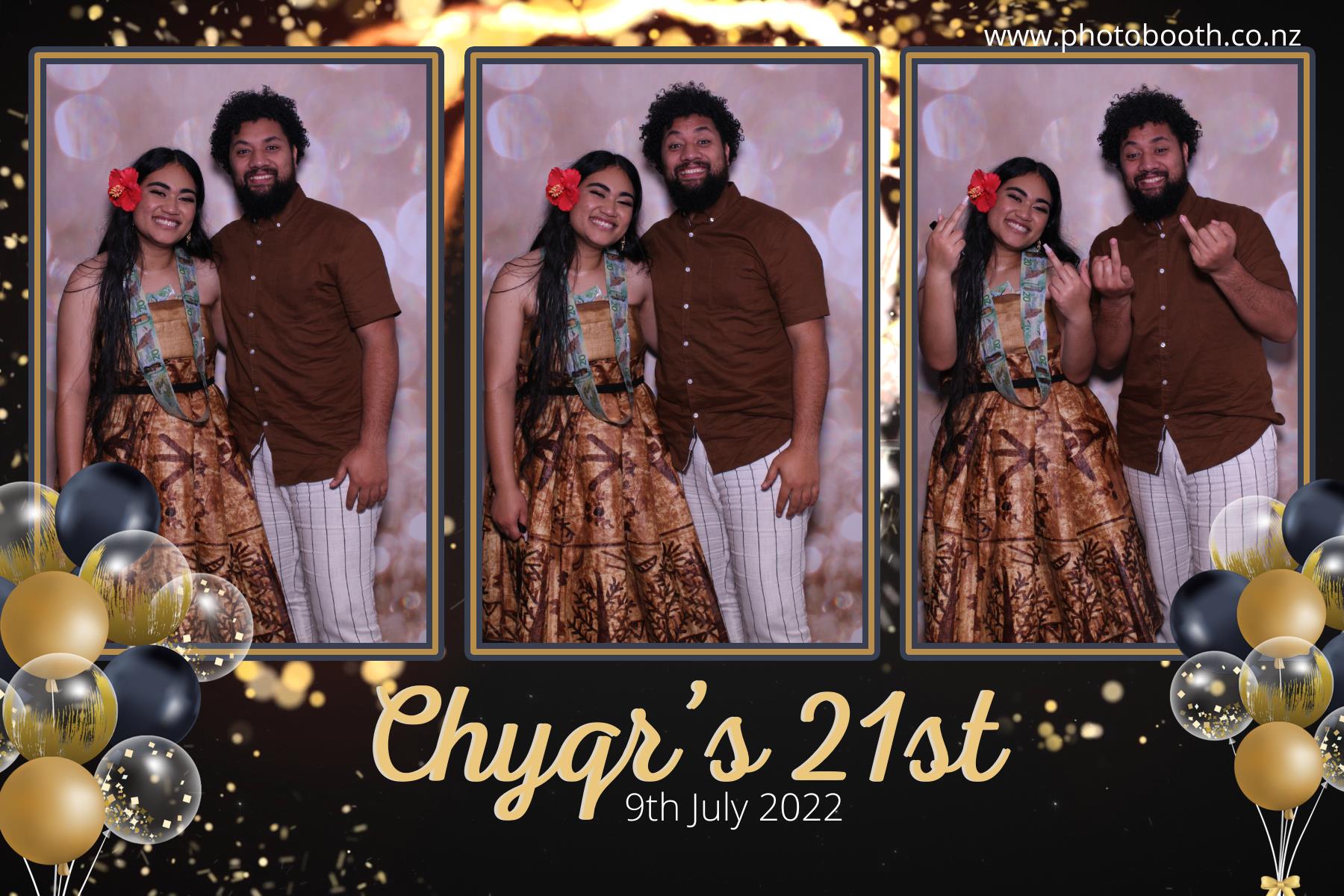 Chyqraym's 21st | View more photos from the event at gallery.photobooth.co.nz/u/SelfieCentral/Chyqrayms-21st
