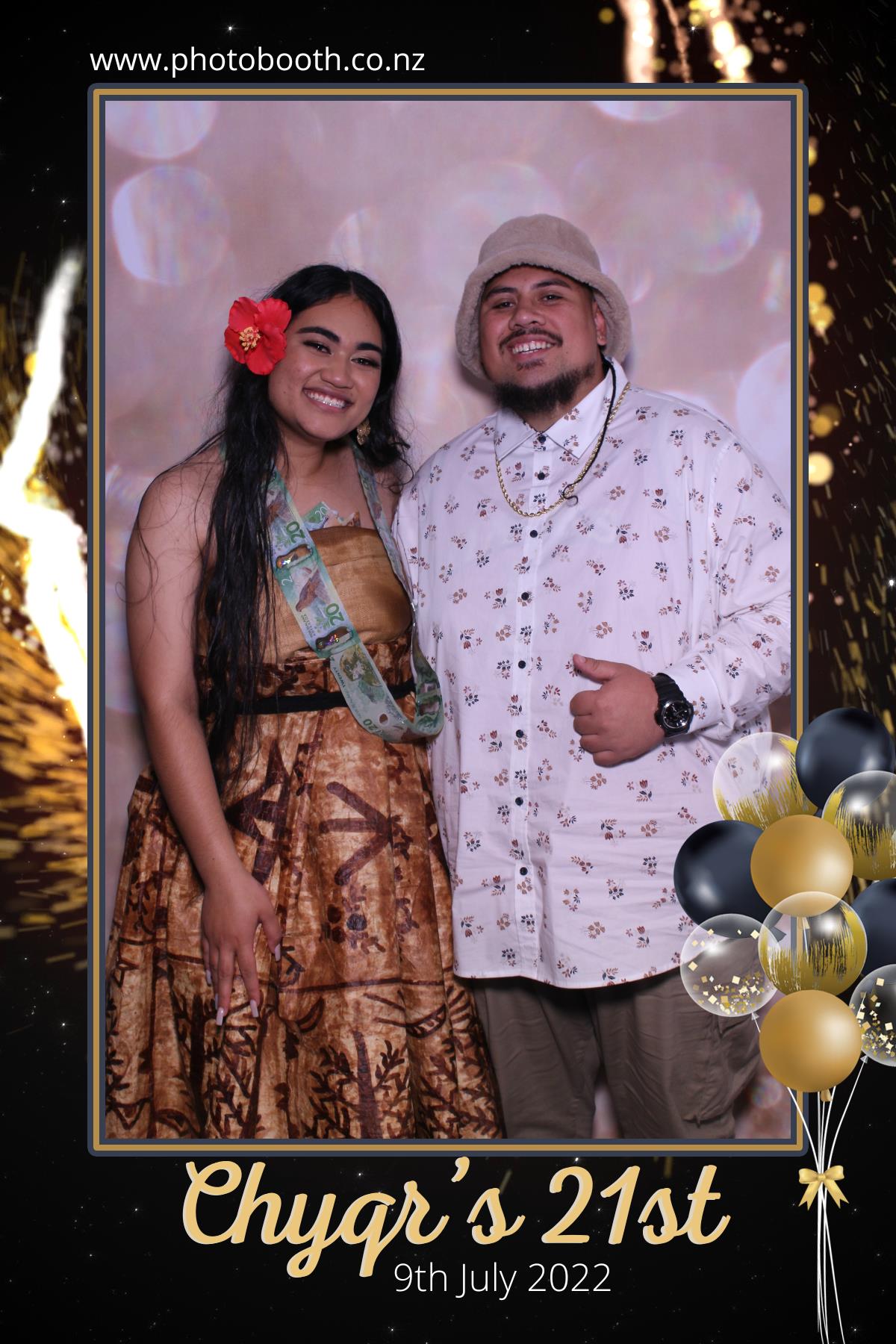 Chyqraym's 21st | View more photos from the event at gallery.photobooth.co.nz/u/SelfieCentral/Chyqrayms-21st