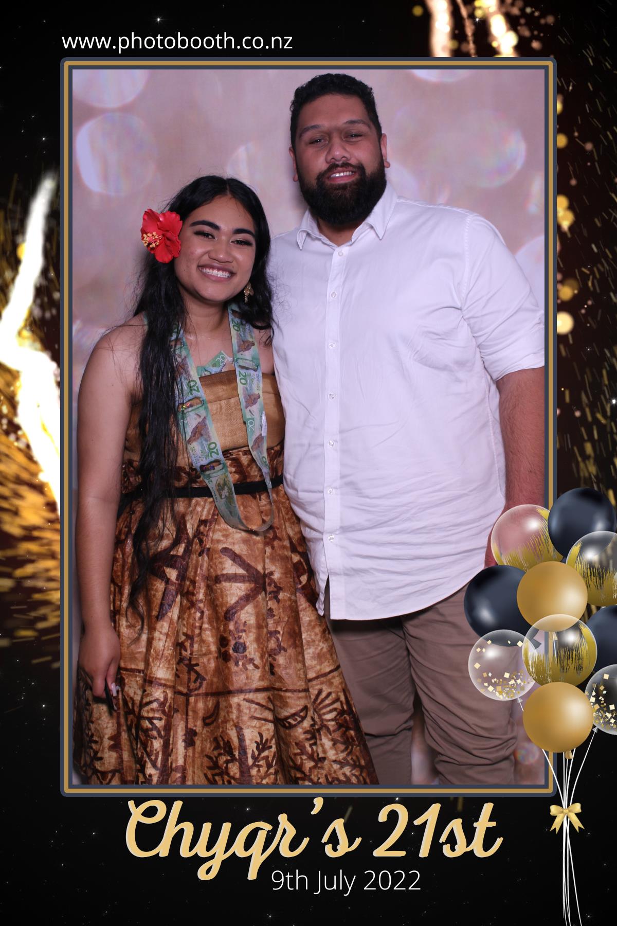 Chyqraym's 21st | View more photos from the event at gallery.photobooth.co.nz/u/SelfieCentral/Chyqrayms-21st
