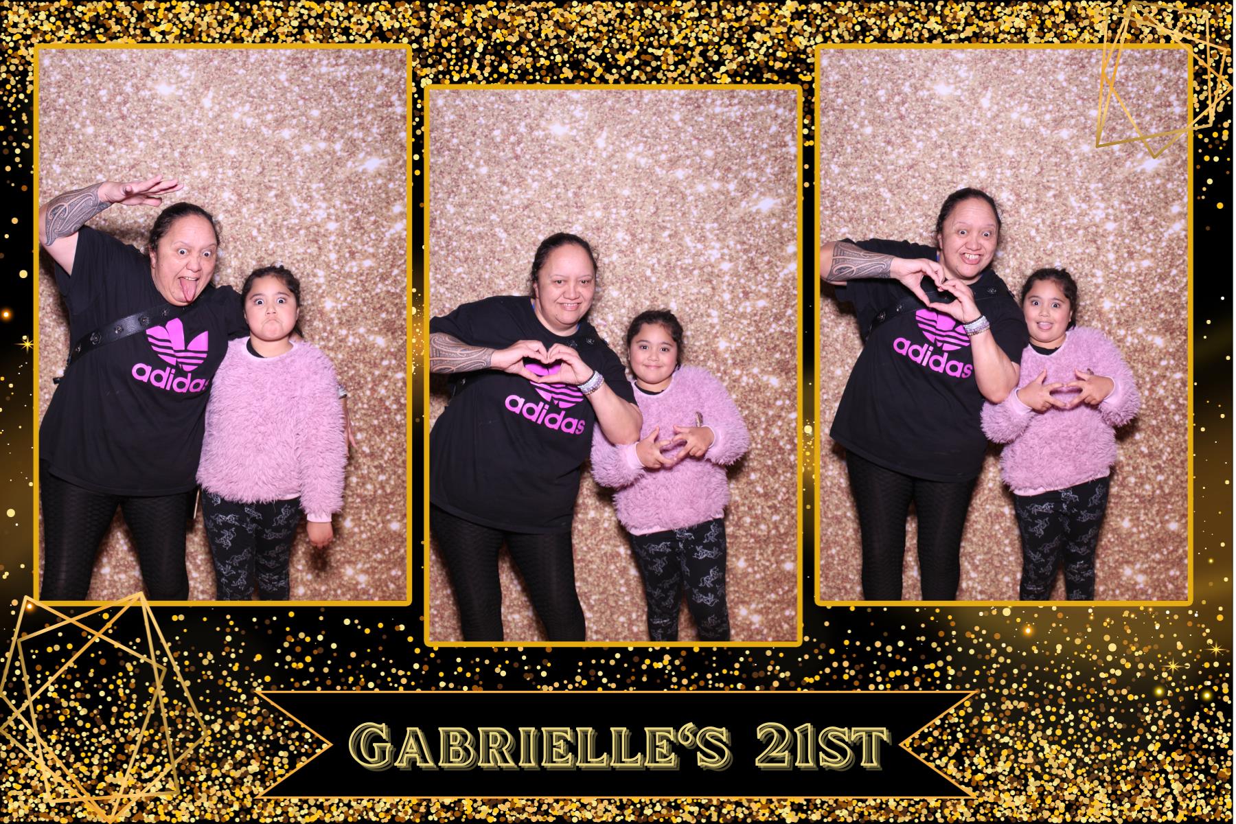 Gabrielle's 21st Birthday | View more photos from the event at gallery.photobooth.co.nz/u/SelfieCentral/Gabrielles-21st-Birthday