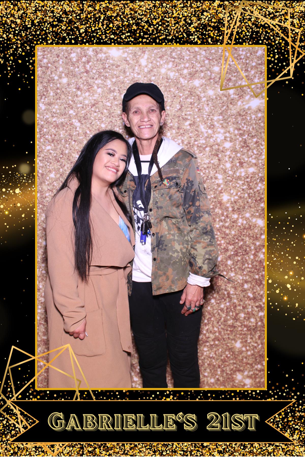 Gabrielle's 21st Birthday | View more photos from the event at gallery.photobooth.co.nz/u/SelfieCentral/Gabrielles-21st-Birthday