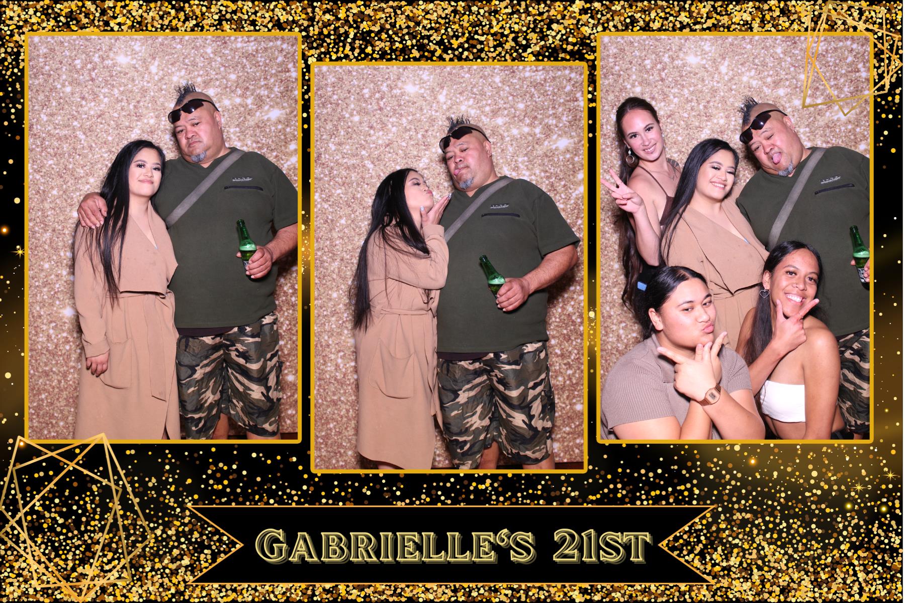 Gabrielle's 21st Birthday | View more photos from the event at gallery.photobooth.co.nz/u/SelfieCentral/Gabrielles-21st-Birthday