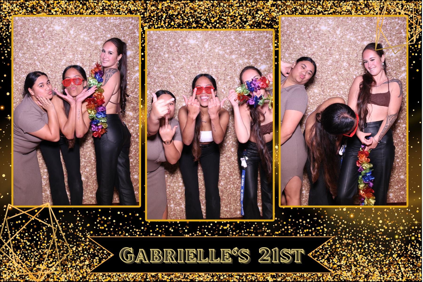 Gabrielle's 21st Birthday | View more photos from the event at gallery.photobooth.co.nz/u/SelfieCentral/Gabrielles-21st-Birthday