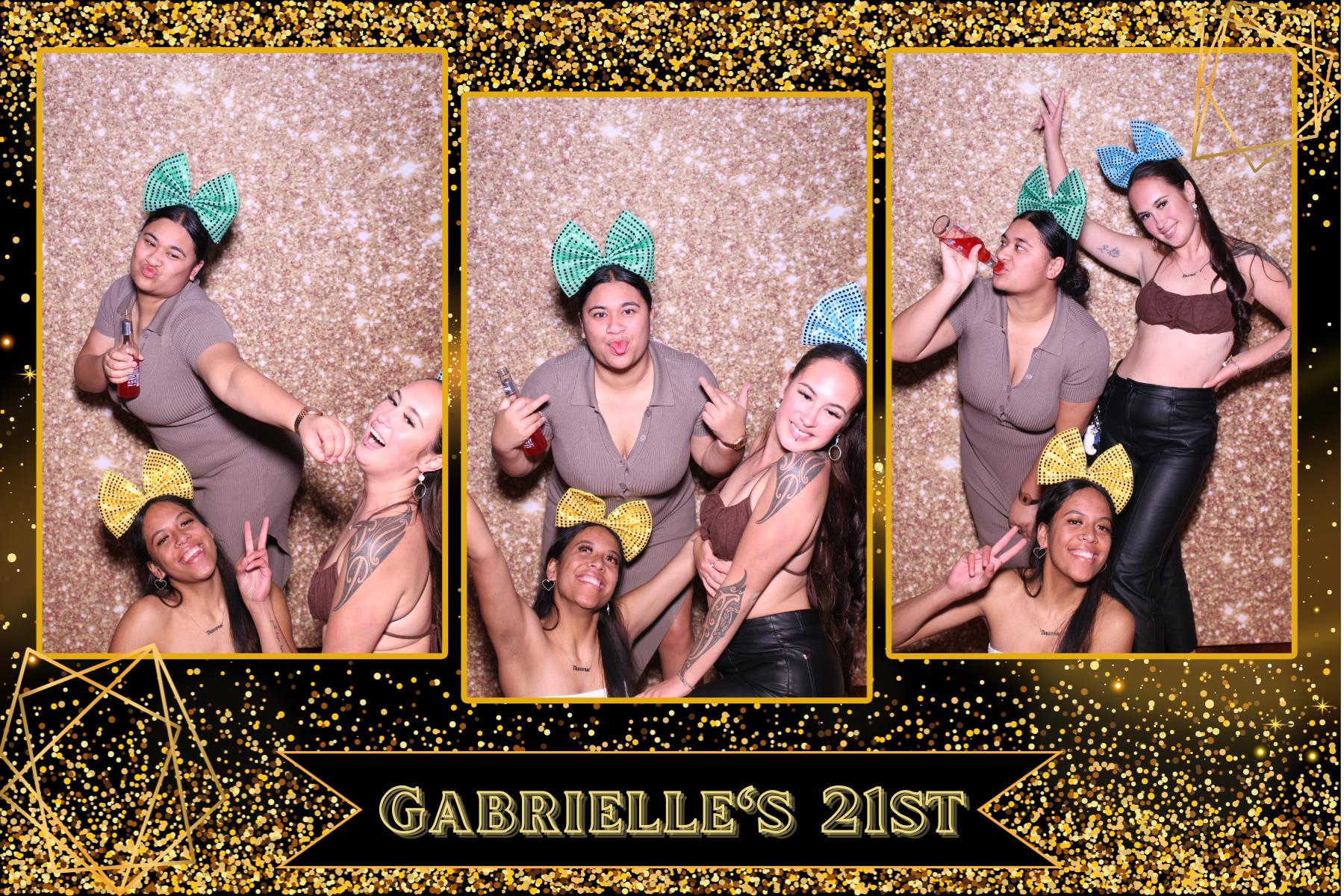 Gabrielle's 21st Birthday | View more photos from the event at gallery.photobooth.co.nz/u/SelfieCentral/Gabrielles-21st-Birthday