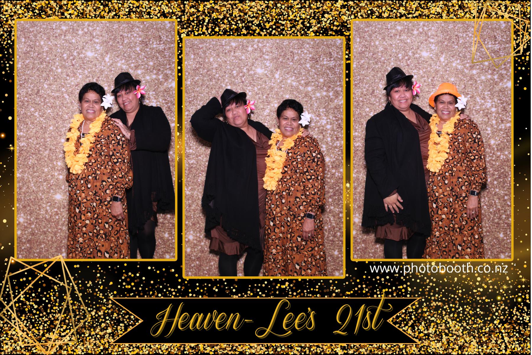 Heaven-Lee's 21st | View more photos from the event at gallery.photobooth.co.nz/u/SelfieCentral/Heaven-Lees-21st