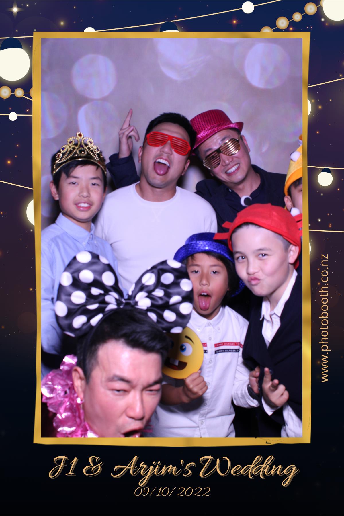 Jimmy & Janet's Wedding | View more photos from the event at gallery.photobooth.co.nz/u/SelfieCentral/Jimmy-Janets-Wedding