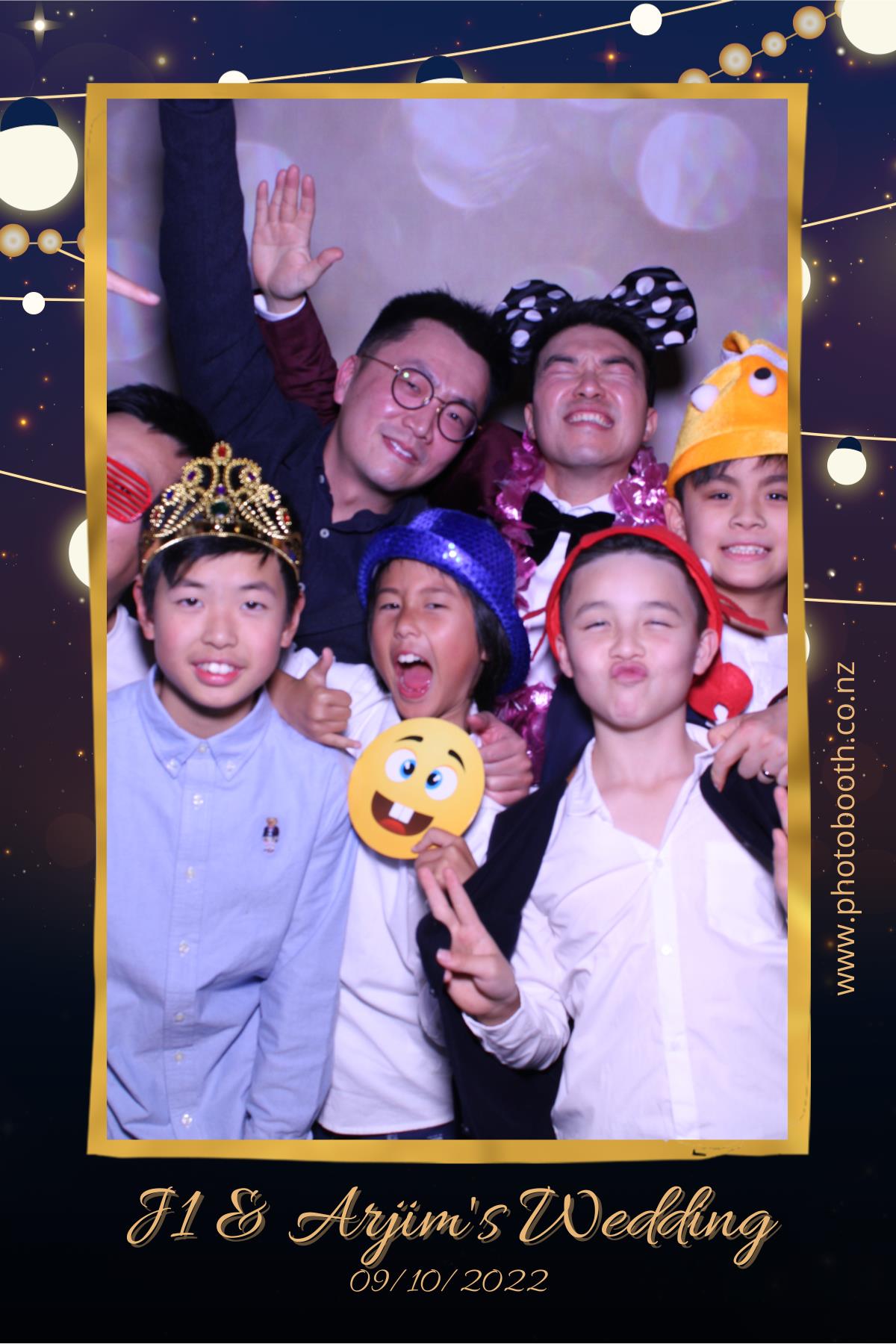 Jimmy & Janet's Wedding | View more photos from the event at gallery.photobooth.co.nz/u/SelfieCentral/Jimmy-Janets-Wedding