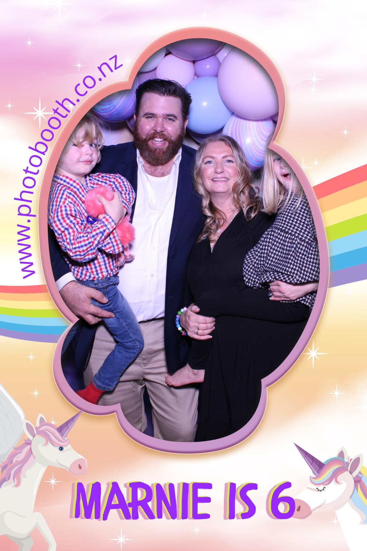 Marnie's 6th Birthday Party | View more photos from the event at gallery.photobooth.co.nz/u/SelfieCentral/Marnies-6th-Birthday-Party