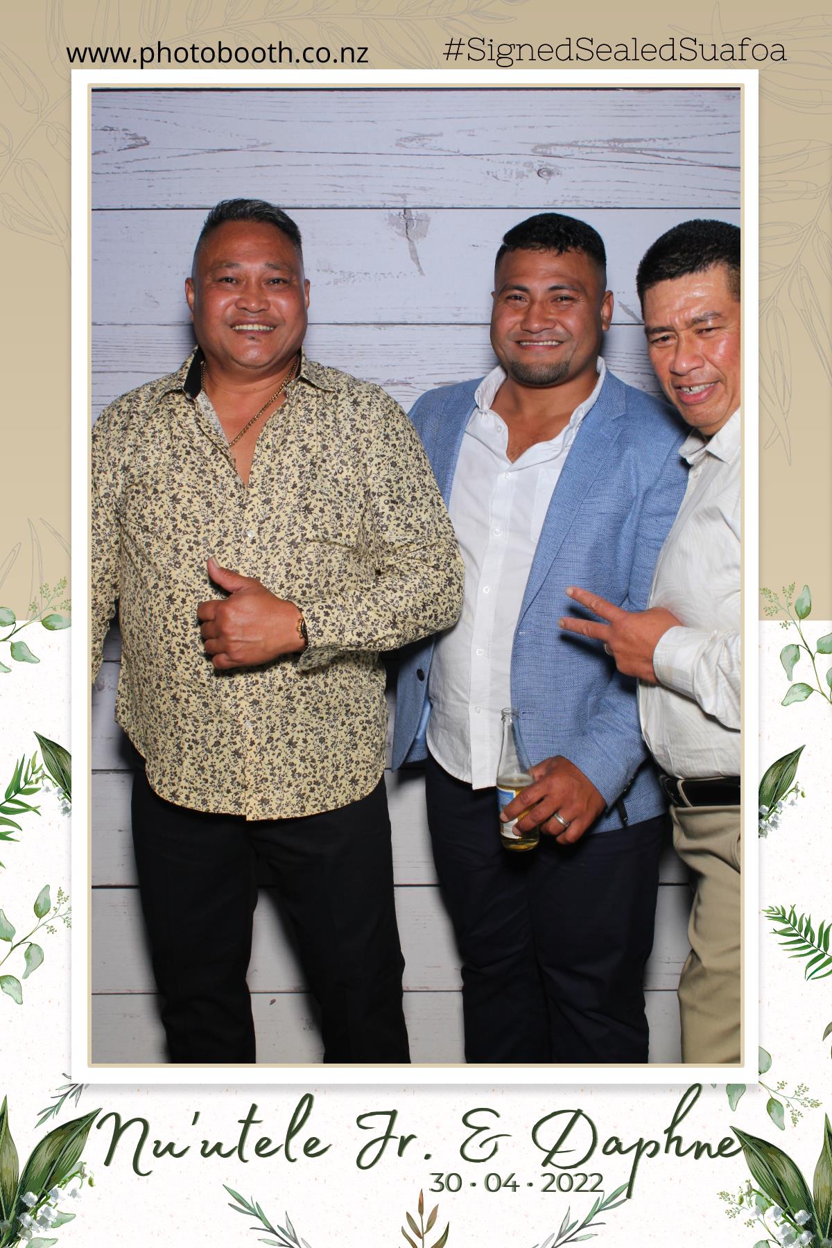 Nuutele Jr & Daphne's Wedding | View more photos from the event at gallery.photobooth.co.nz/u/SelfieCentral/Nuutele-Jr-Daphnes-Wedding