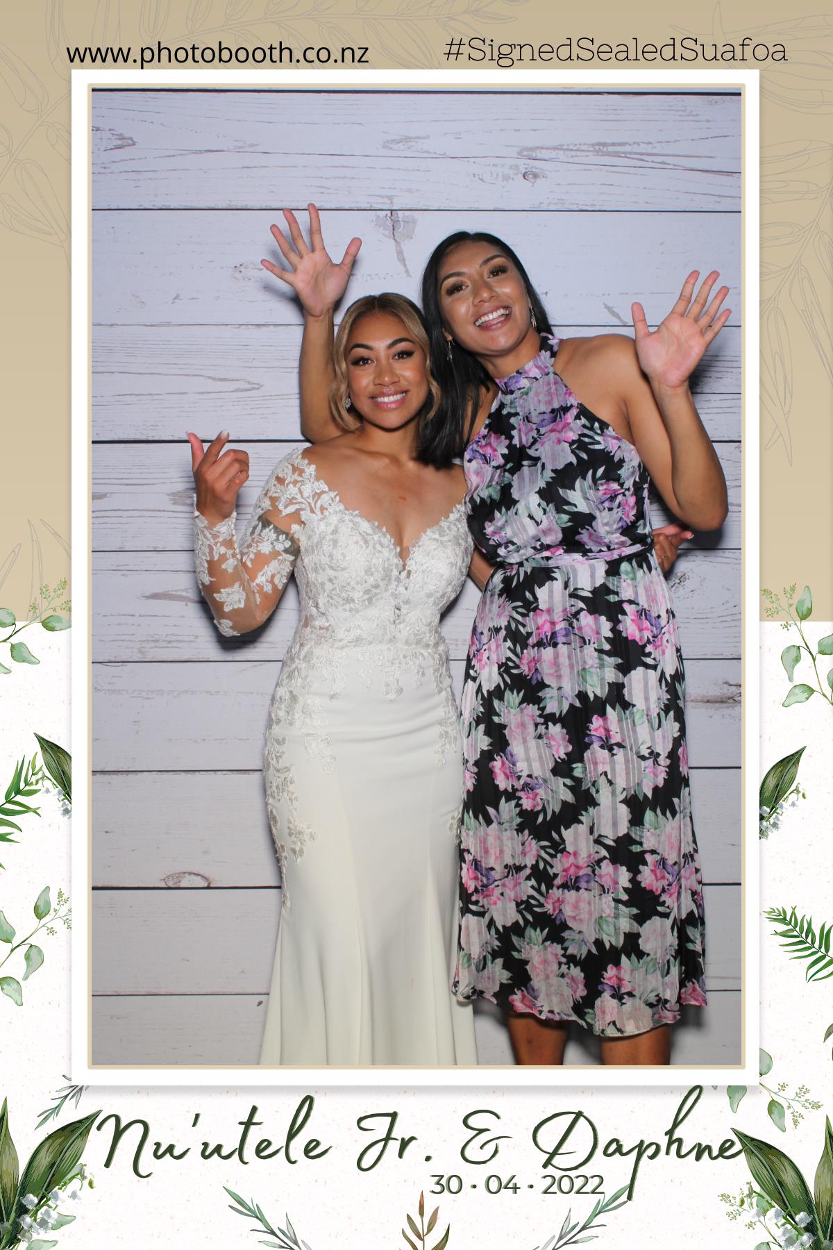 Nuutele Jr & Daphne's Wedding | View more photos from the event at gallery.photobooth.co.nz/u/SelfieCentral/Nuutele-Jr-Daphnes-Wedding