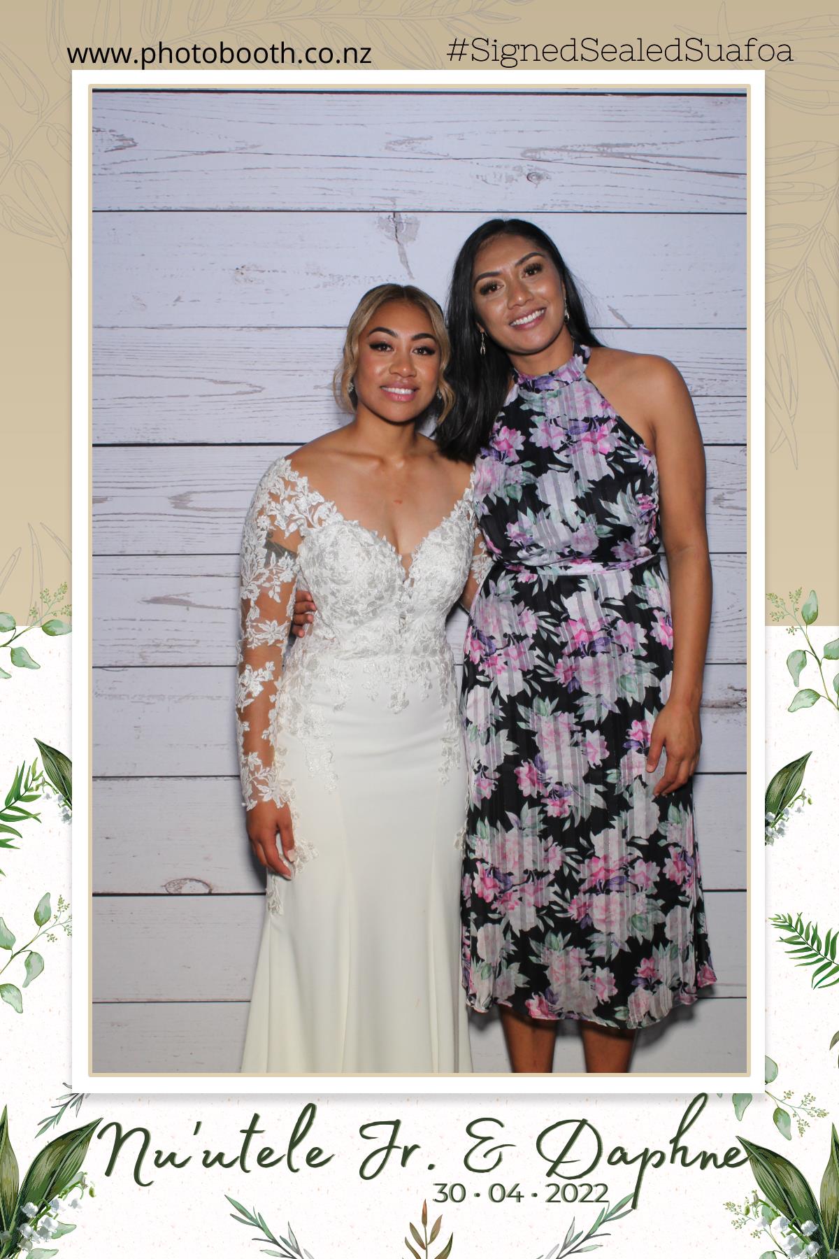 Nuutele Jr & Daphne's Wedding | View more photos from the event at gallery.photobooth.co.nz/u/SelfieCentral/Nuutele-Jr-Daphnes-Wedding