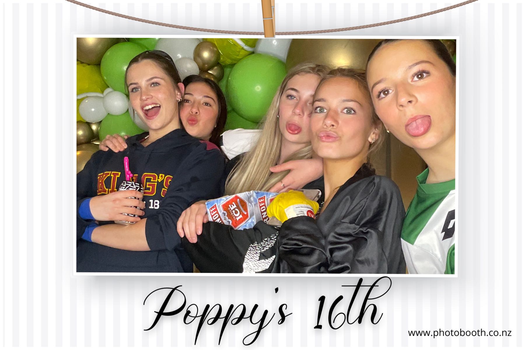 Poppy's 16th | View more photos from the event at gallery.photobooth.co.nz/u/SelfieCentral/Poppys-16th
