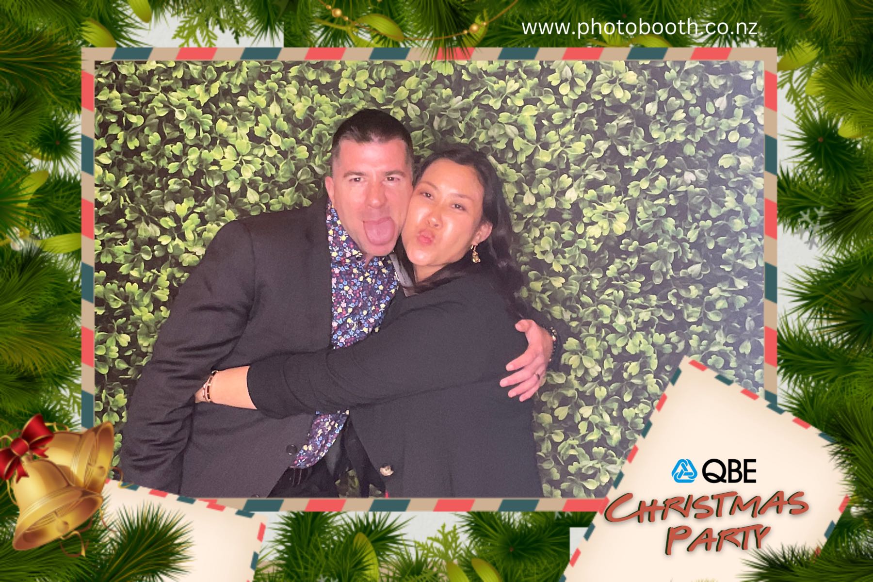 QBE Staff Christmas Party | View more photos from the event at gallery.photobooth.co.nz/u/SelfieCentral/QBE-Staff-Christmas-Party