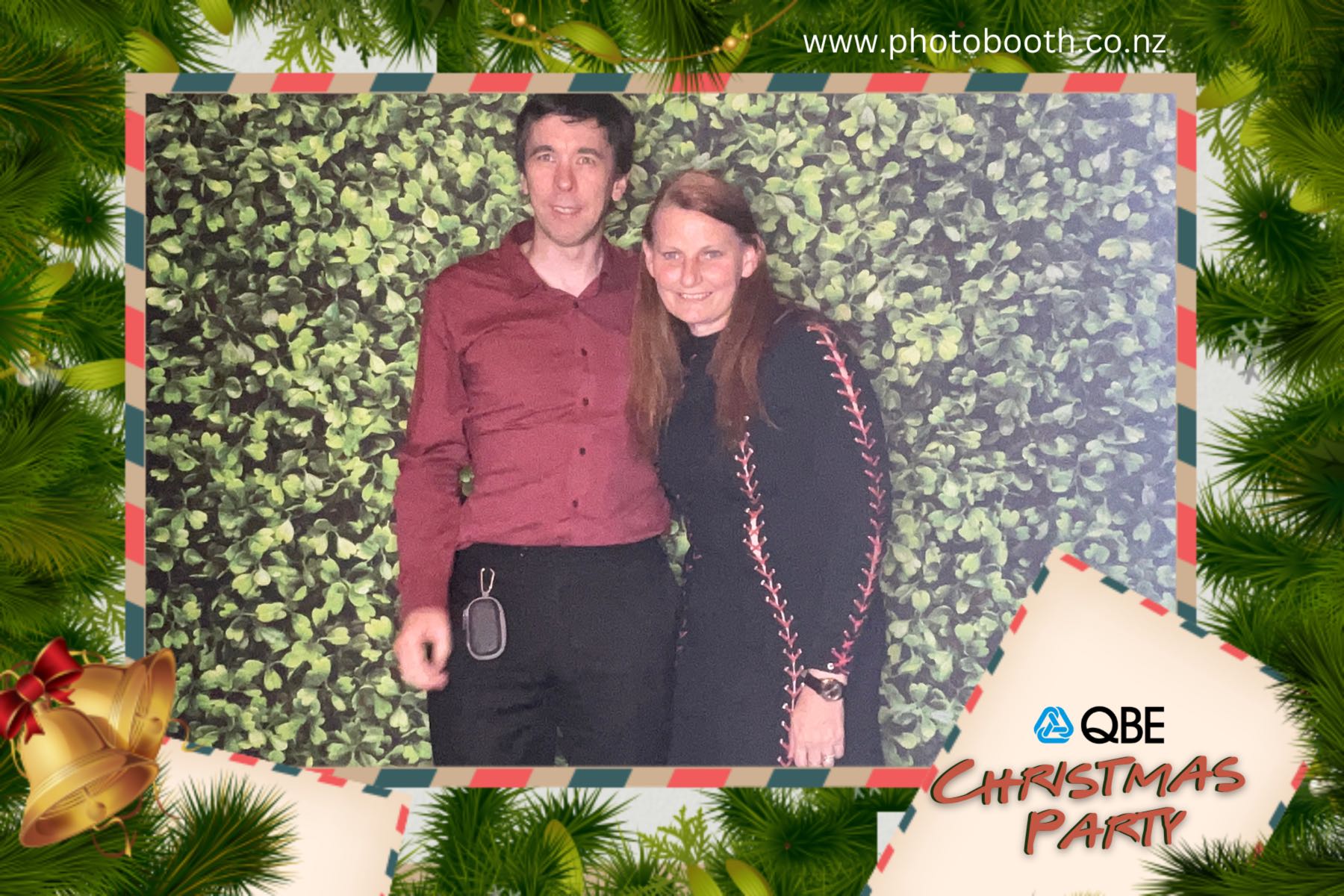 QBE Staff Christmas Party | View more photos from the event at gallery.photobooth.co.nz/u/SelfieCentral/QBE-Staff-Christmas-Party
