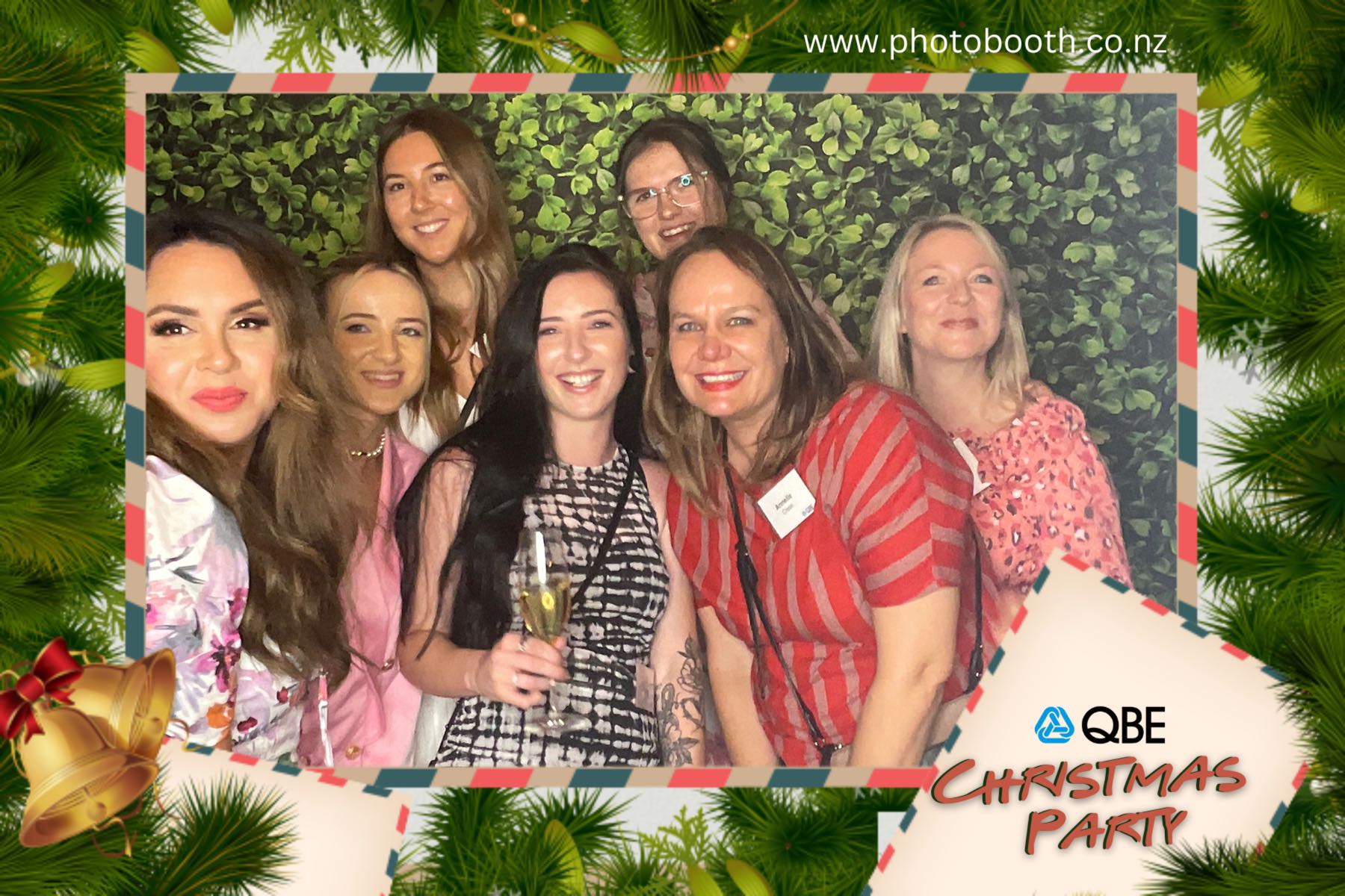 QBE Staff Christmas Party | View more photos from the event at gallery.photobooth.co.nz/u/SelfieCentral/QBE-Staff-Christmas-Party