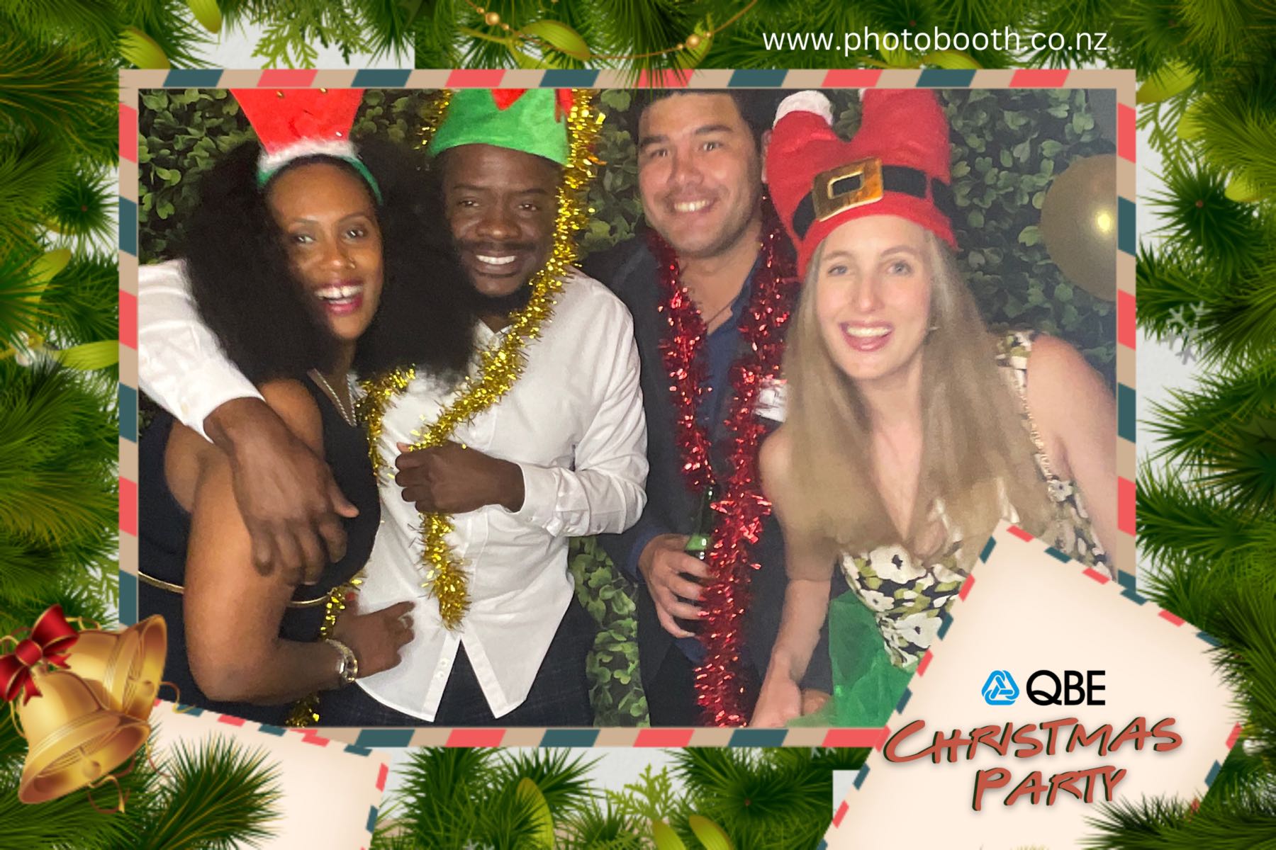 QBE Staff Christmas Party | View more photos from the event at gallery.photobooth.co.nz/u/SelfieCentral/QBE-Staff-Christmas-Party