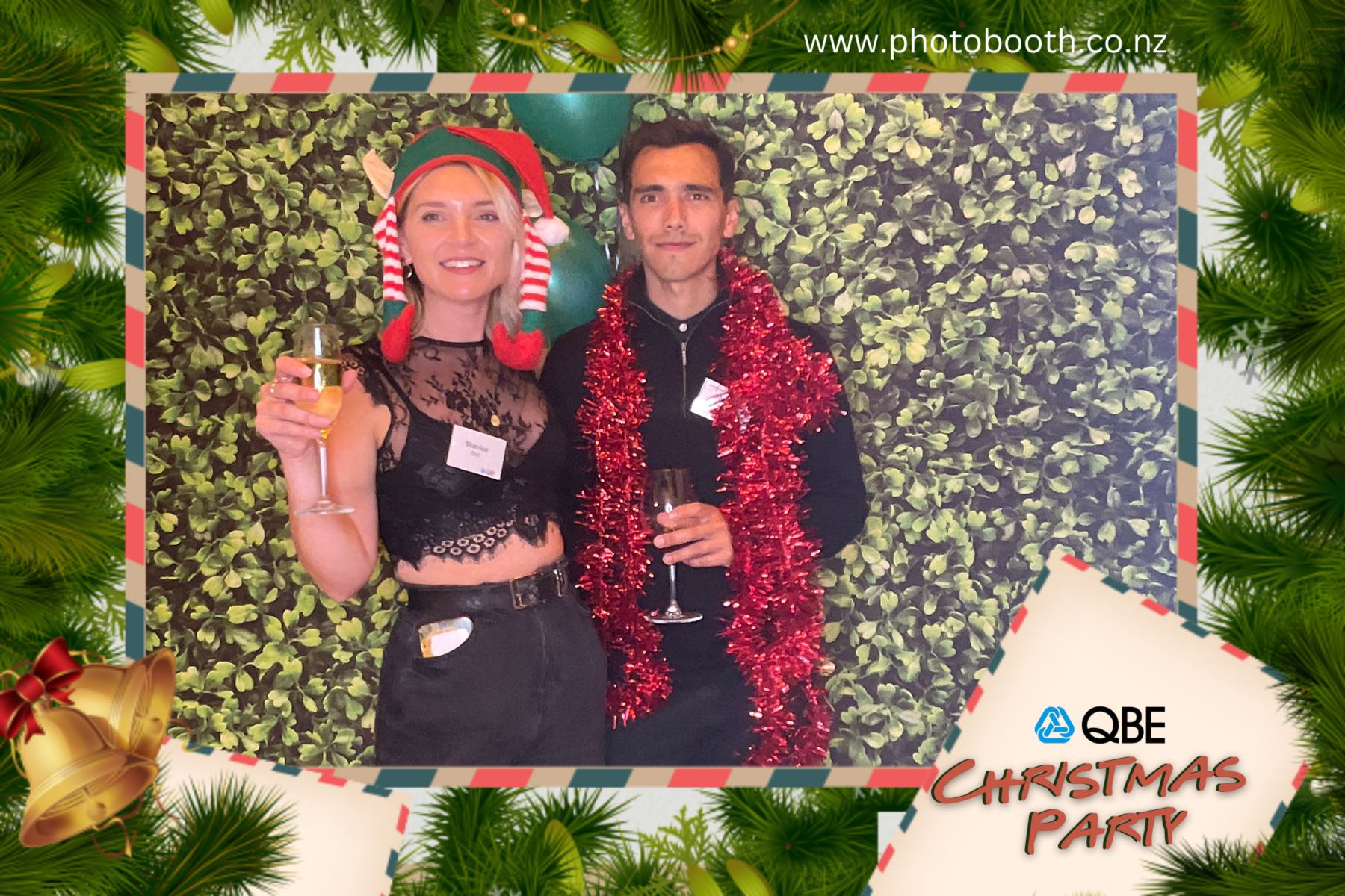 QBE Staff Christmas Party | View more photos from the event at gallery.photobooth.co.nz/u/SelfieCentral/QBE-Staff-Christmas-Party