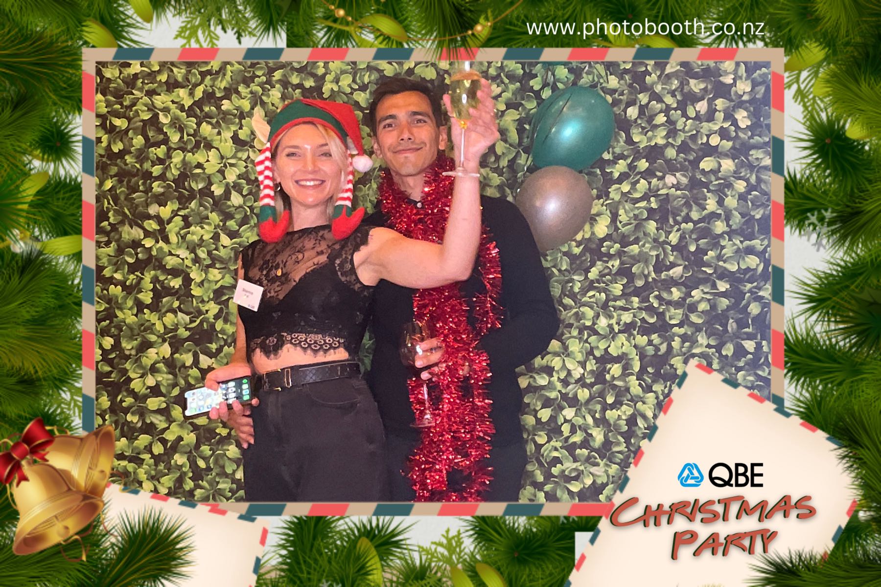 QBE Staff Christmas Party | View more photos from the event at gallery.photobooth.co.nz/u/SelfieCentral/QBE-Staff-Christmas-Party