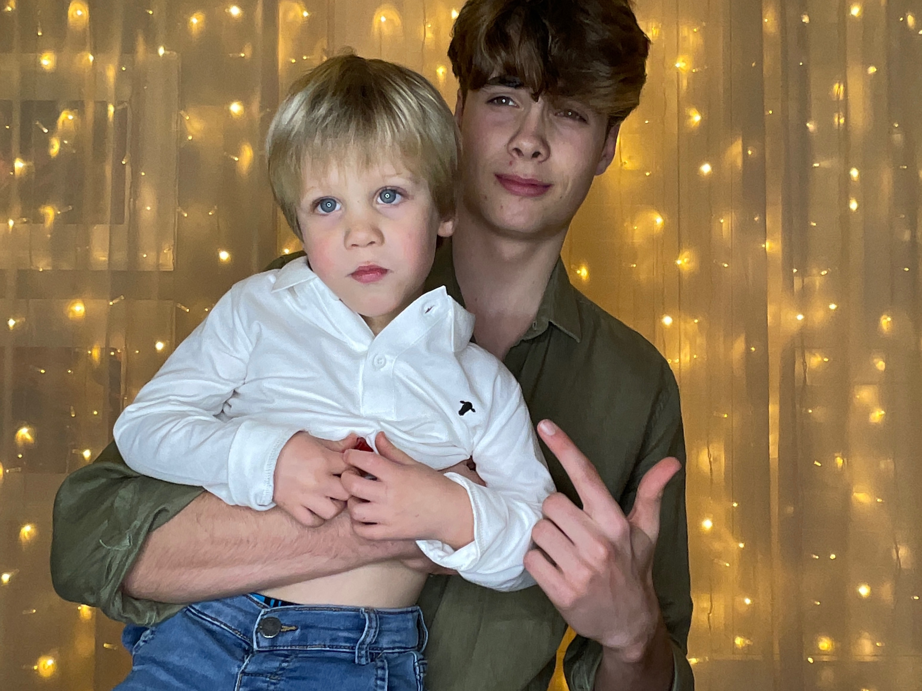 St Cuthberts Pre Ball | View more photos from the event at gallery.photobooth.co.nz/u/SelfieCentral/St-Cuthberts-Pre-Ball