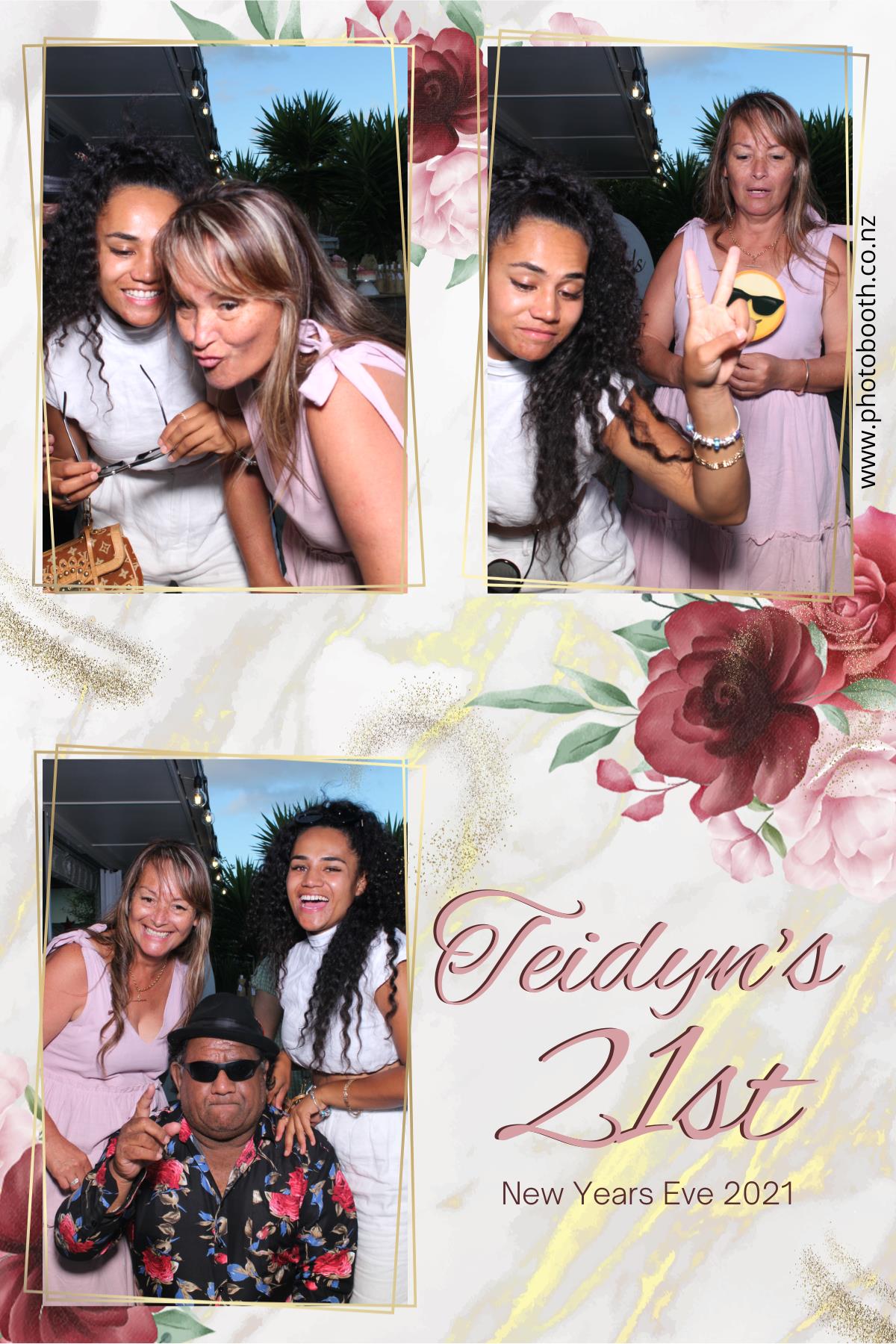 Teidyn's 21st | View more photos from the event at gallery.photobooth.co.nz/u/SelfieCentral/Teidyns-21st