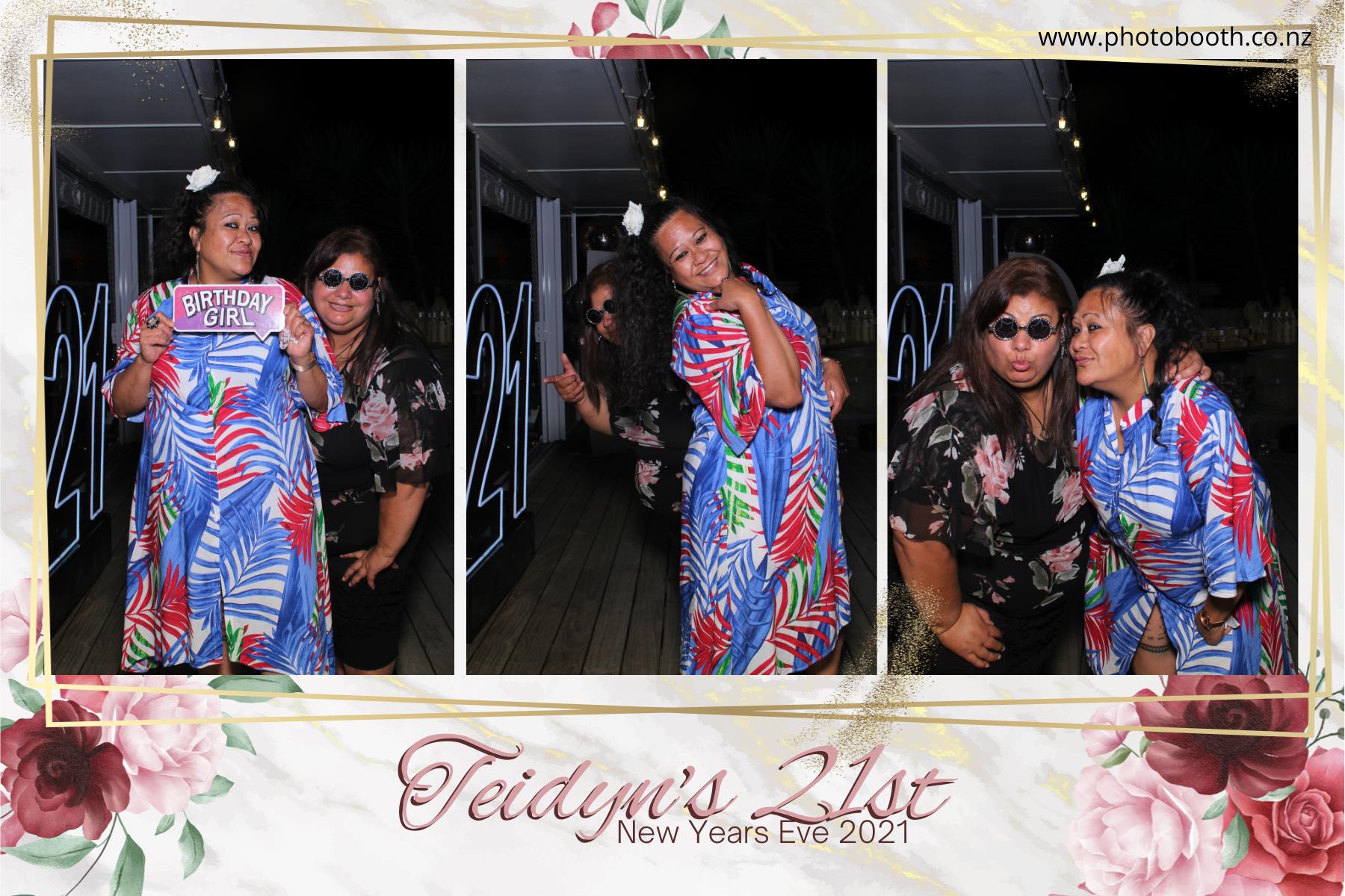 Teidyn's 21st | View more photos from the event at gallery.photobooth.co.nz/u/SelfieCentral/Teidyns-21st