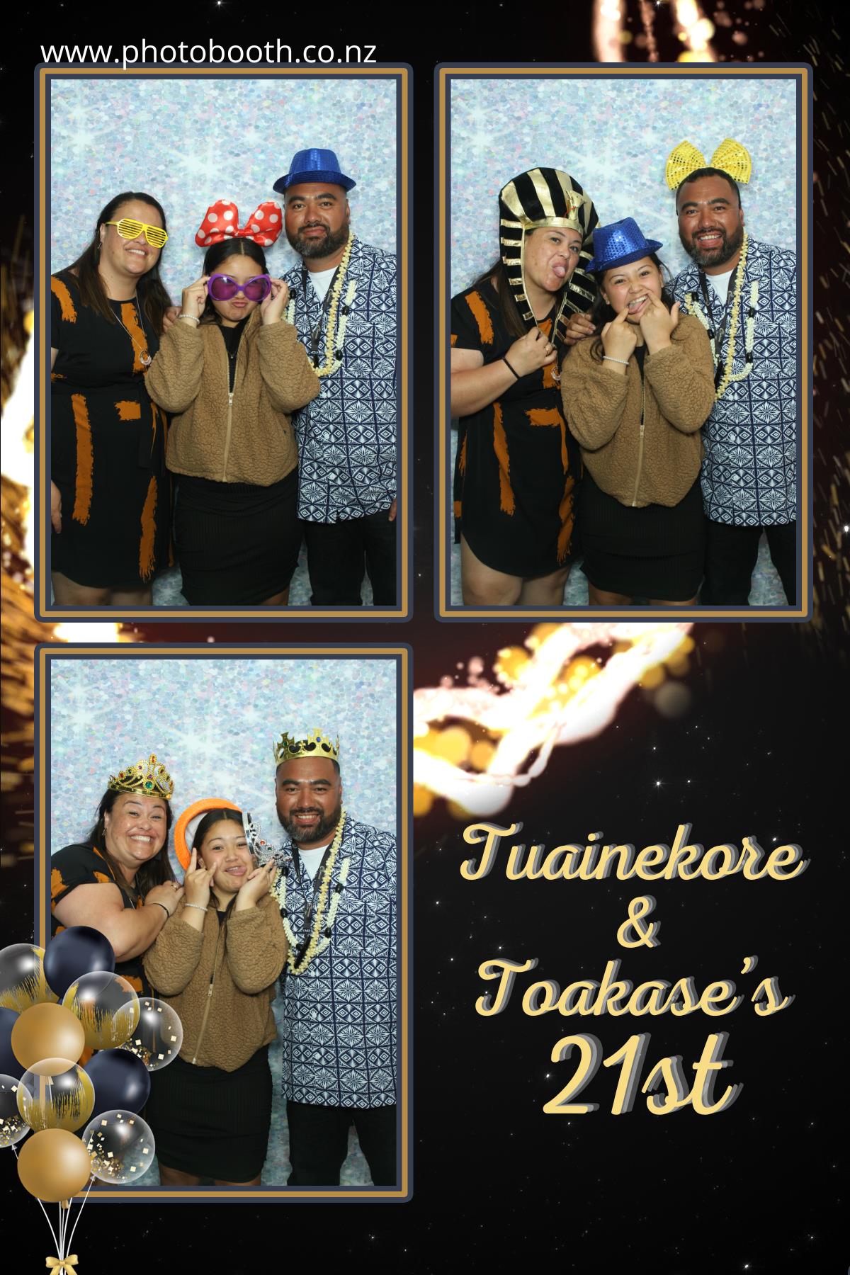 Twin's 21st Birthday | View more photos from the event at gallery.photobooth.co.nz/u/SelfieCentral/Twins-21st-Birthday