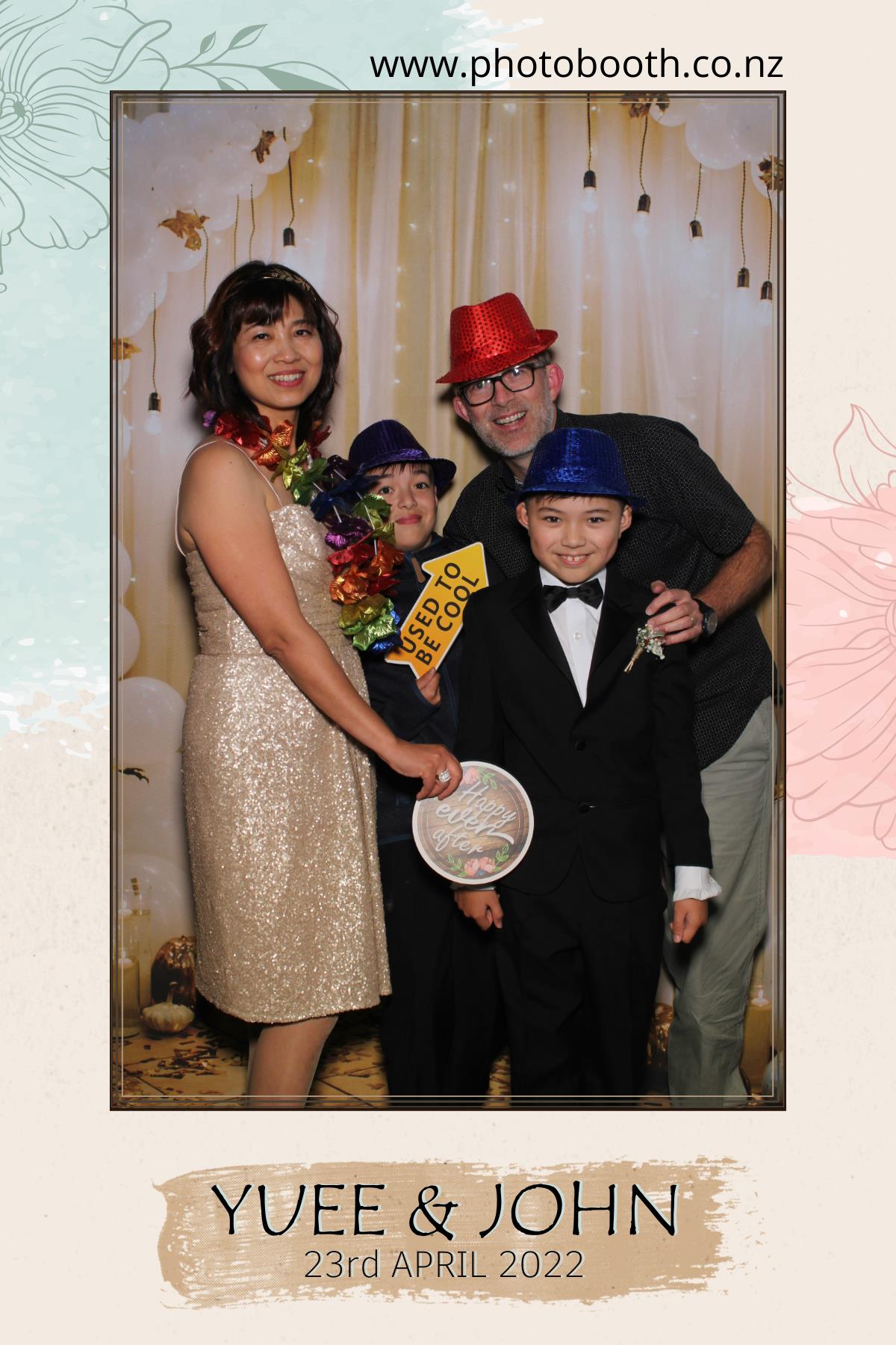Yuee & John's Wedding | View more photos from the event at gallery.photobooth.co.nz/u/SelfieCentral/Yuee-Johns-Wedding